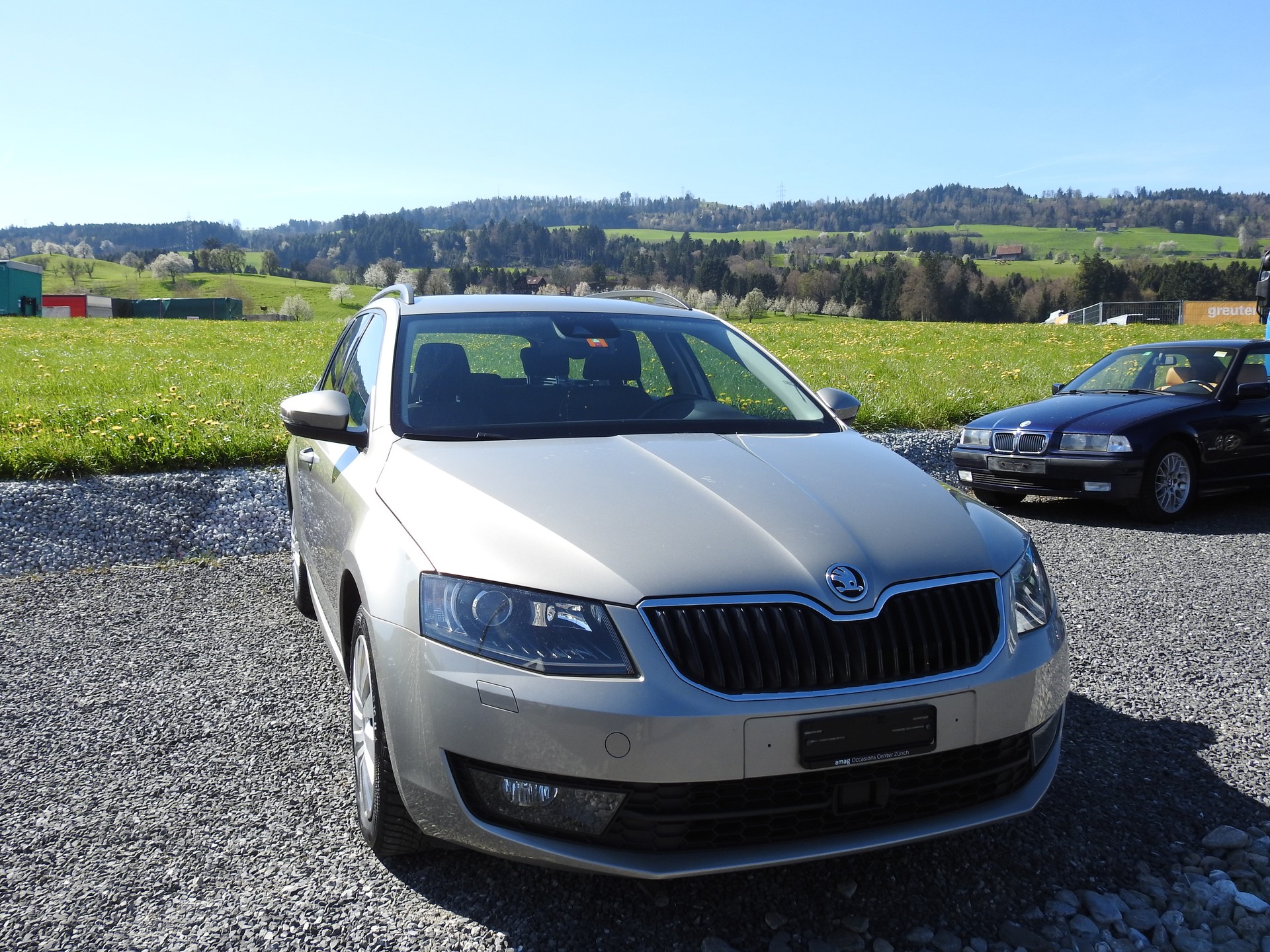 SKODA Octavia Combi 2.0 TDI Swiss Edition 4x4 DSG-image-8