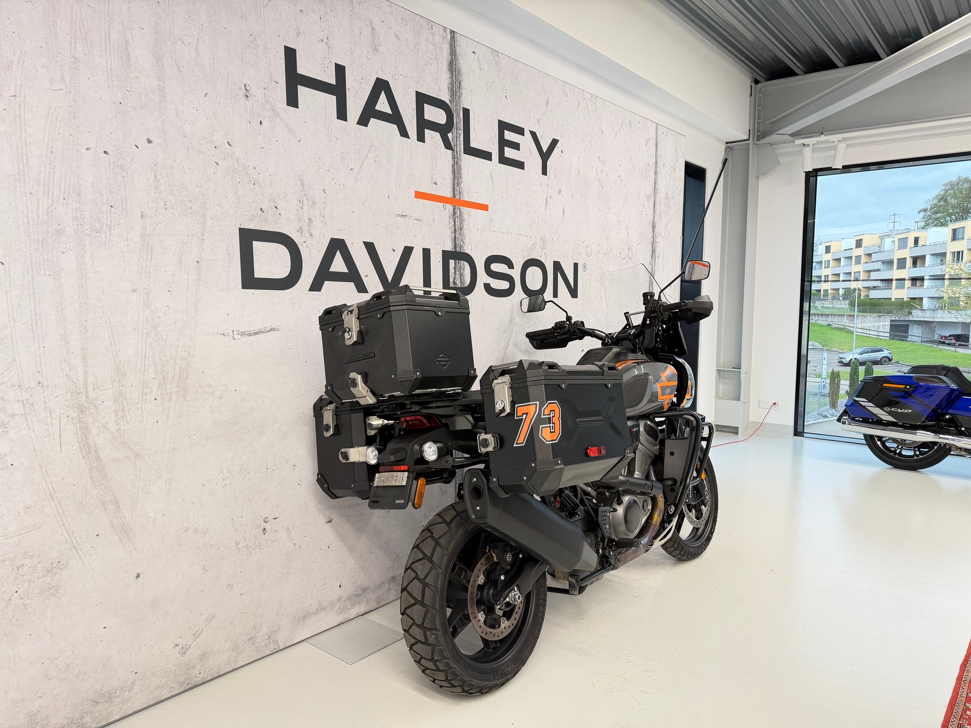 HARLEY-DAVIDSON RA Pan America 1250 Special-showroom-element-2