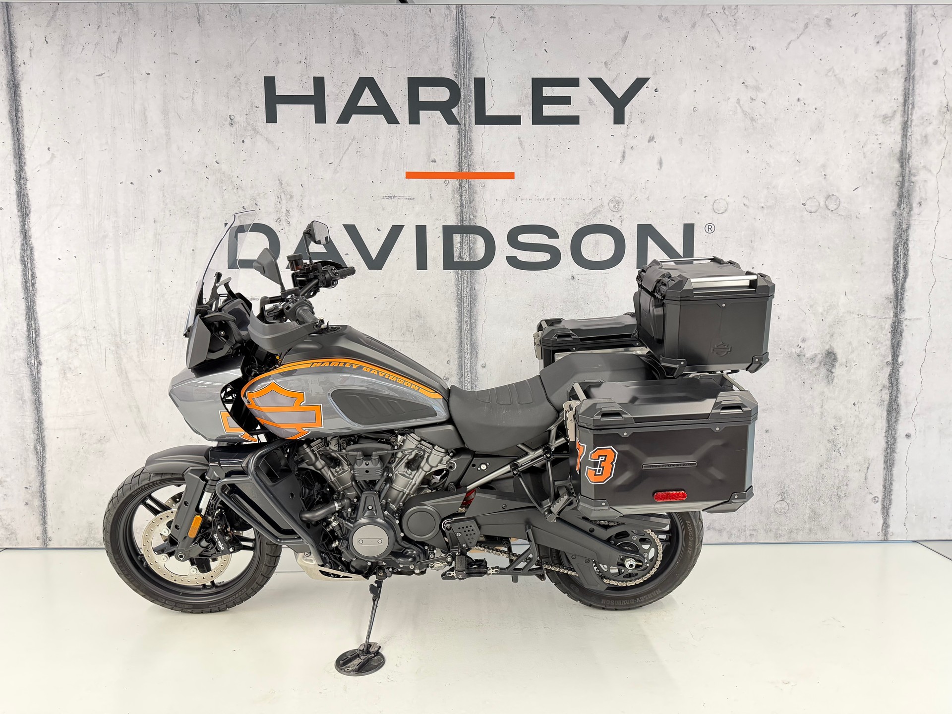 HARLEY-DAVIDSON RA Pan America 1250 Special-showroom-element-3