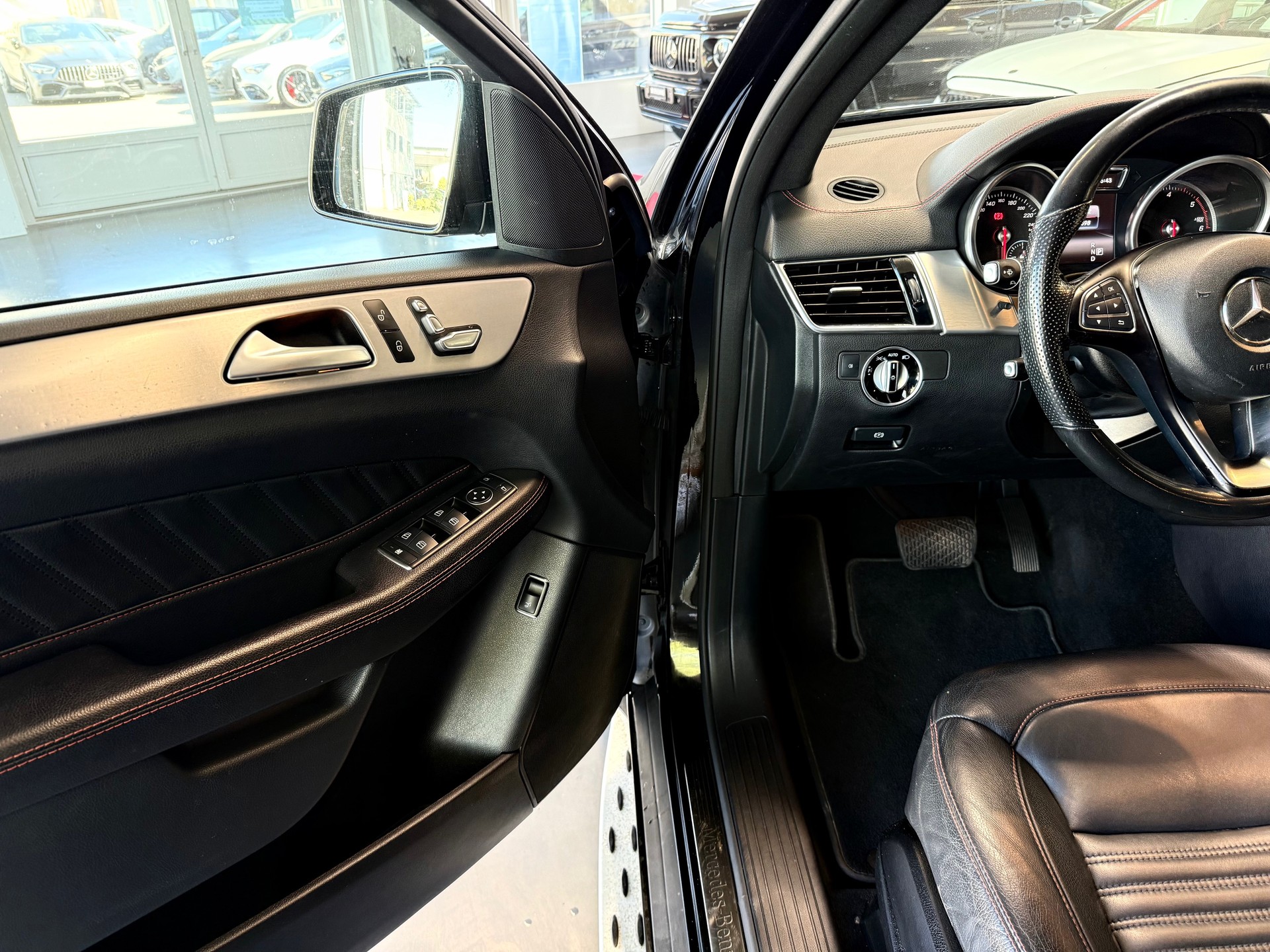 MERCEDES-BENZ GLE Coupé 350 d 4Matic 9G-Tronic-image-6