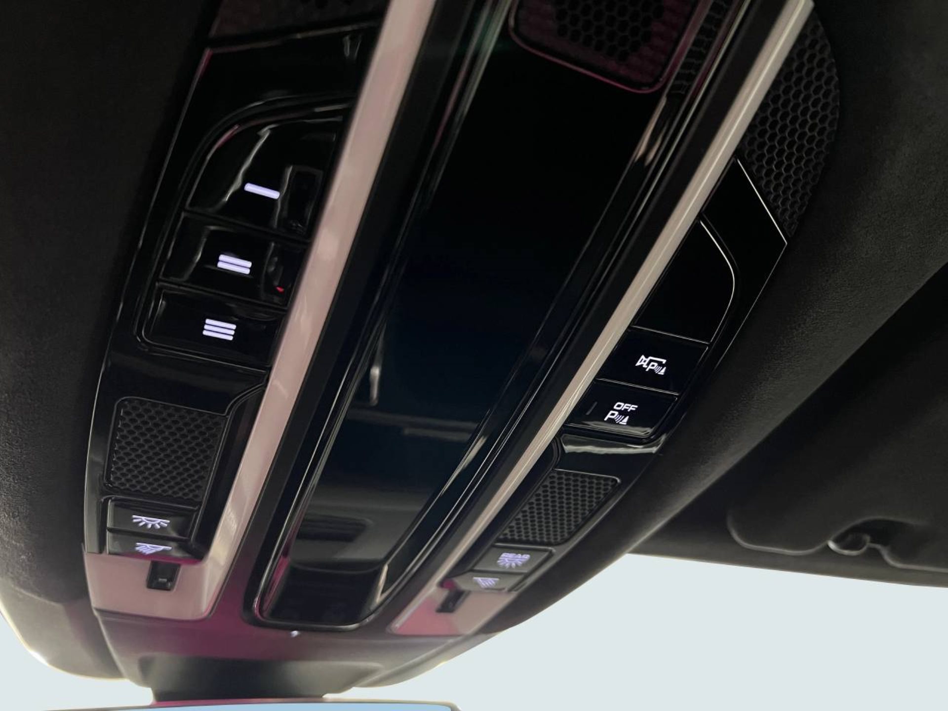 PORSCHE Panamera GTS-image-26