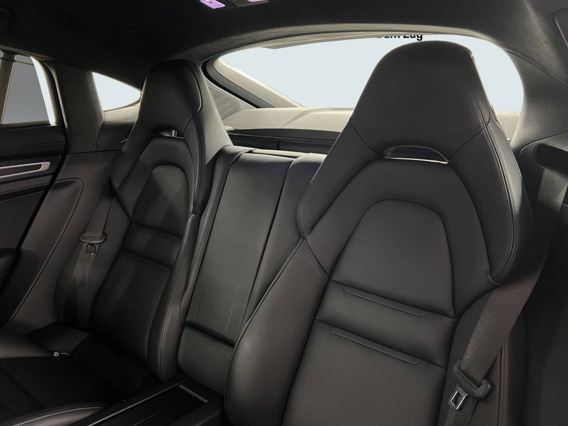 PORSCHE Panamera GTS-image-21