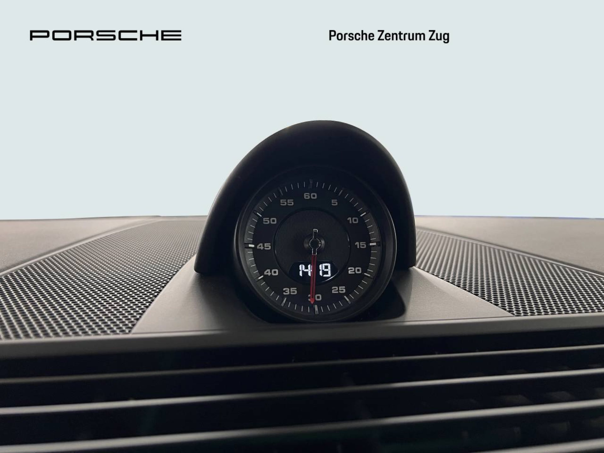 PORSCHE Panamera GTS-image-25