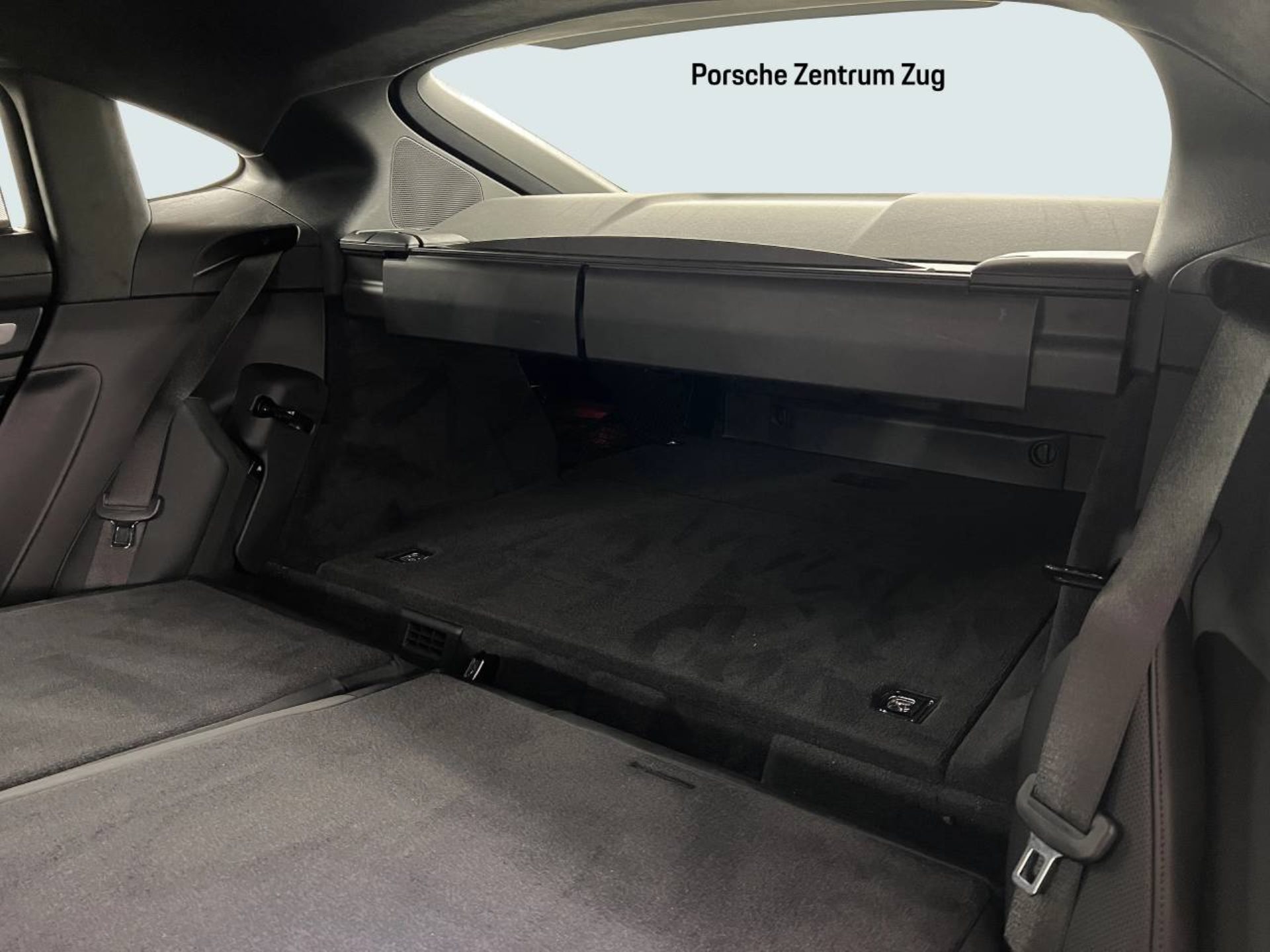 PORSCHE Panamera GTS-image-23