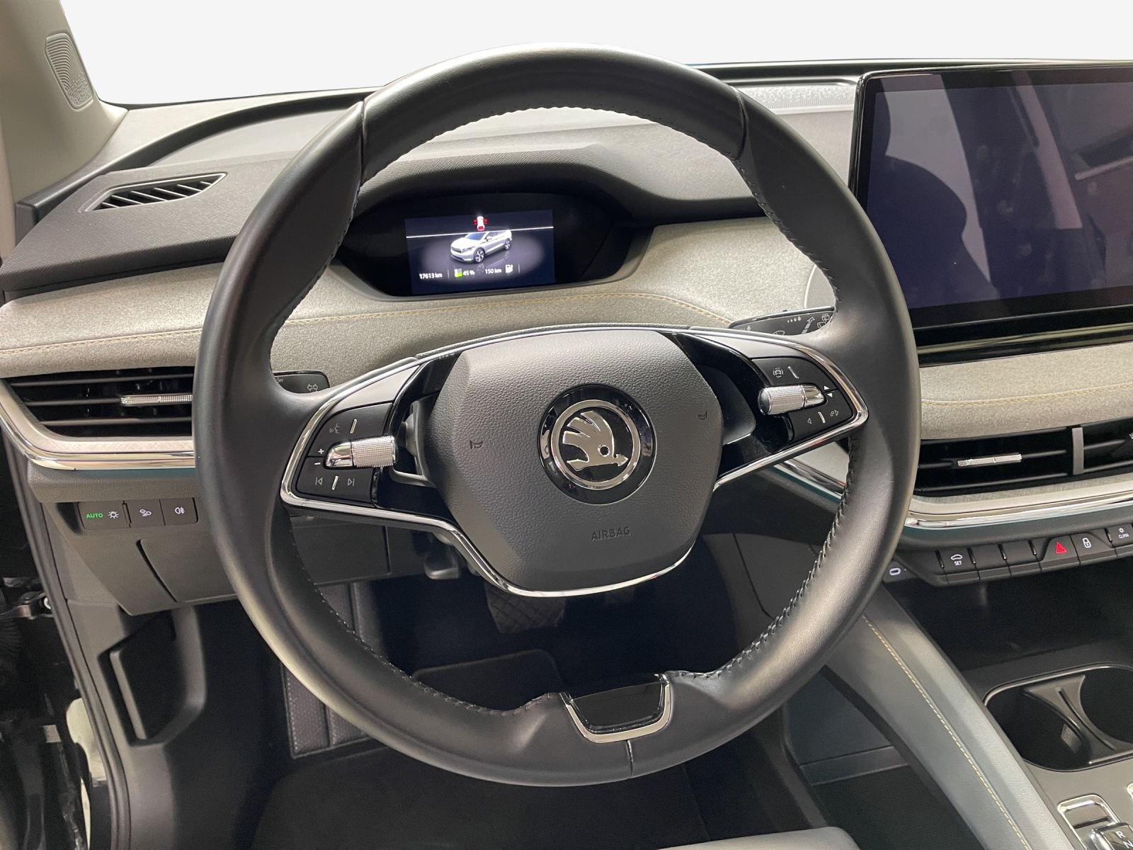 SKODA Enyaq iV 60-image-10