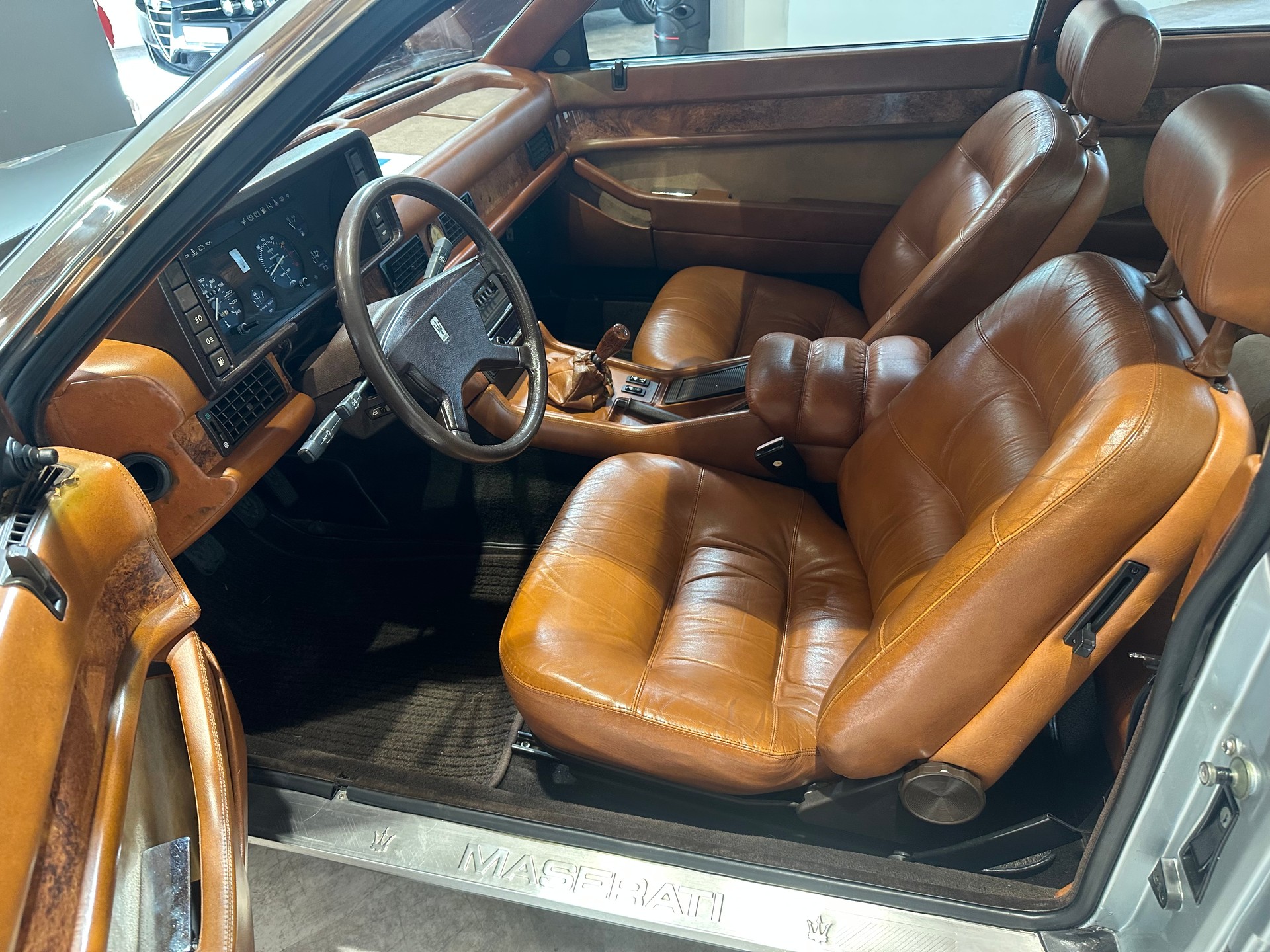 MASERATI Biturbo 2.5 / CH-1. Hand-Fahrzeug / Traumzustand-image-12