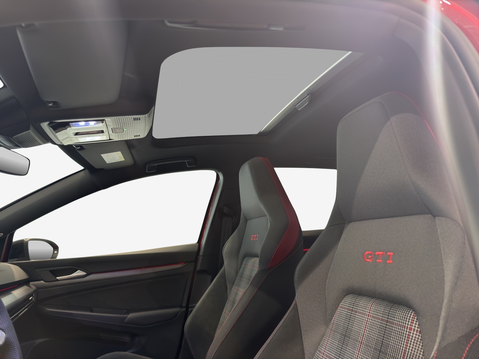 VW Golf 2.0 TSI GTI DSG-image-14