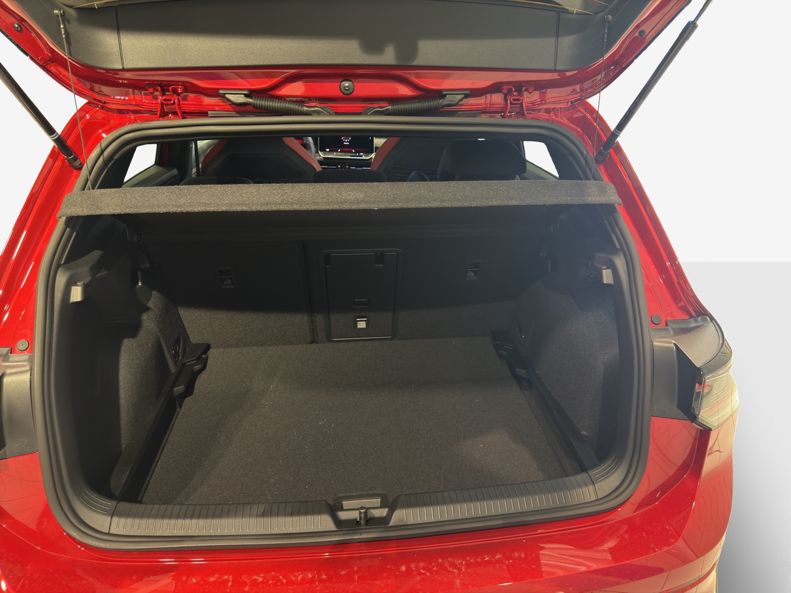 VW Golf 2.0 TSI GTI DSG-image-11