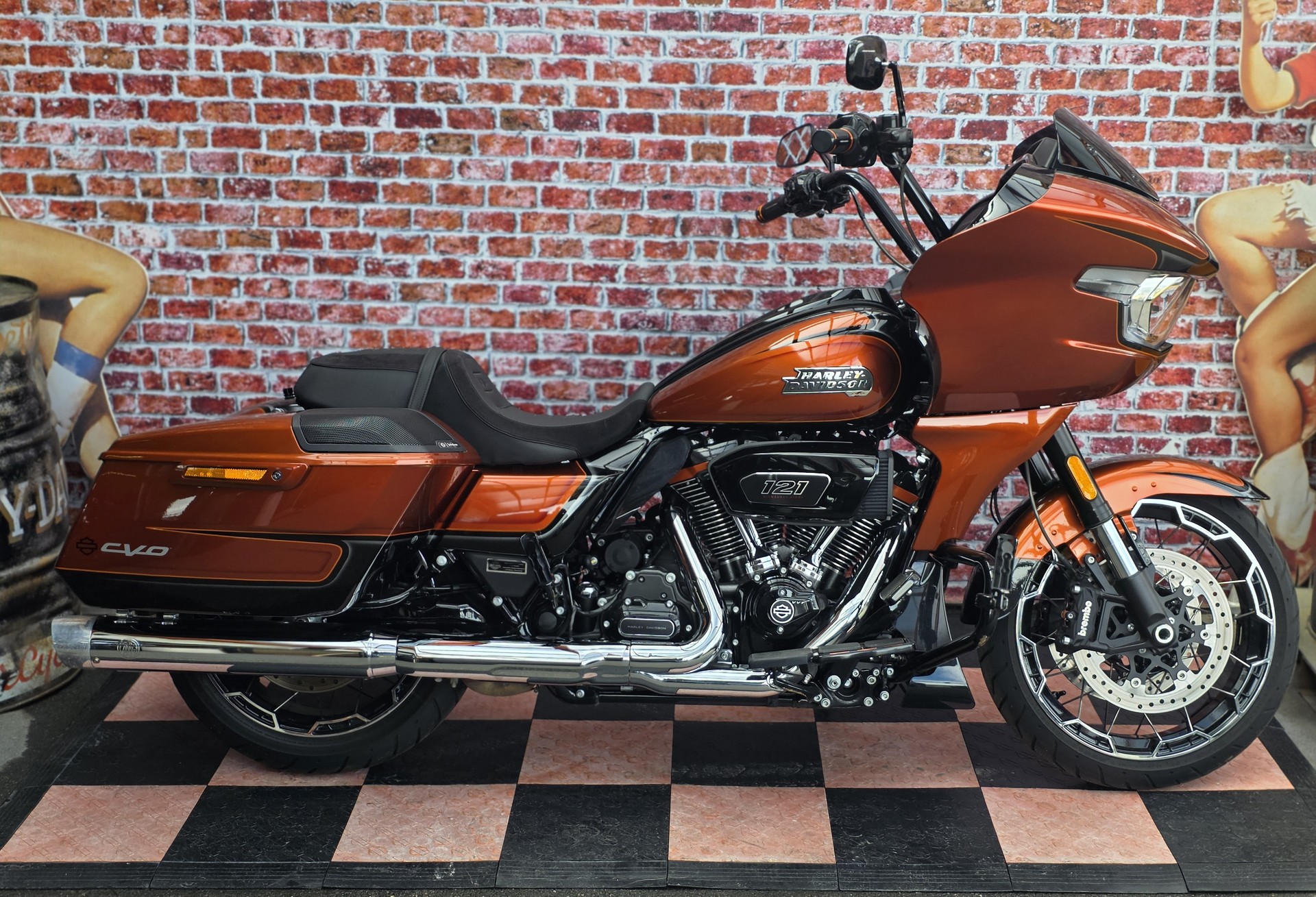 HARLEY-DAVIDSON FLTRXSE Road Glide 121 CVO-showroom-element-1