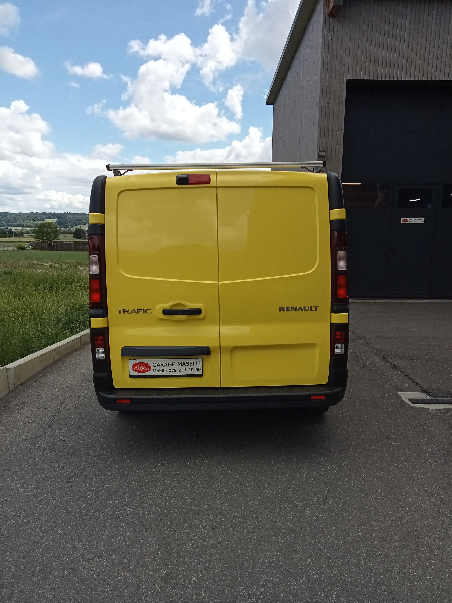 RENAULT Trafic 2.0 Blue dCi110 Advance L1H1 EN-image-11