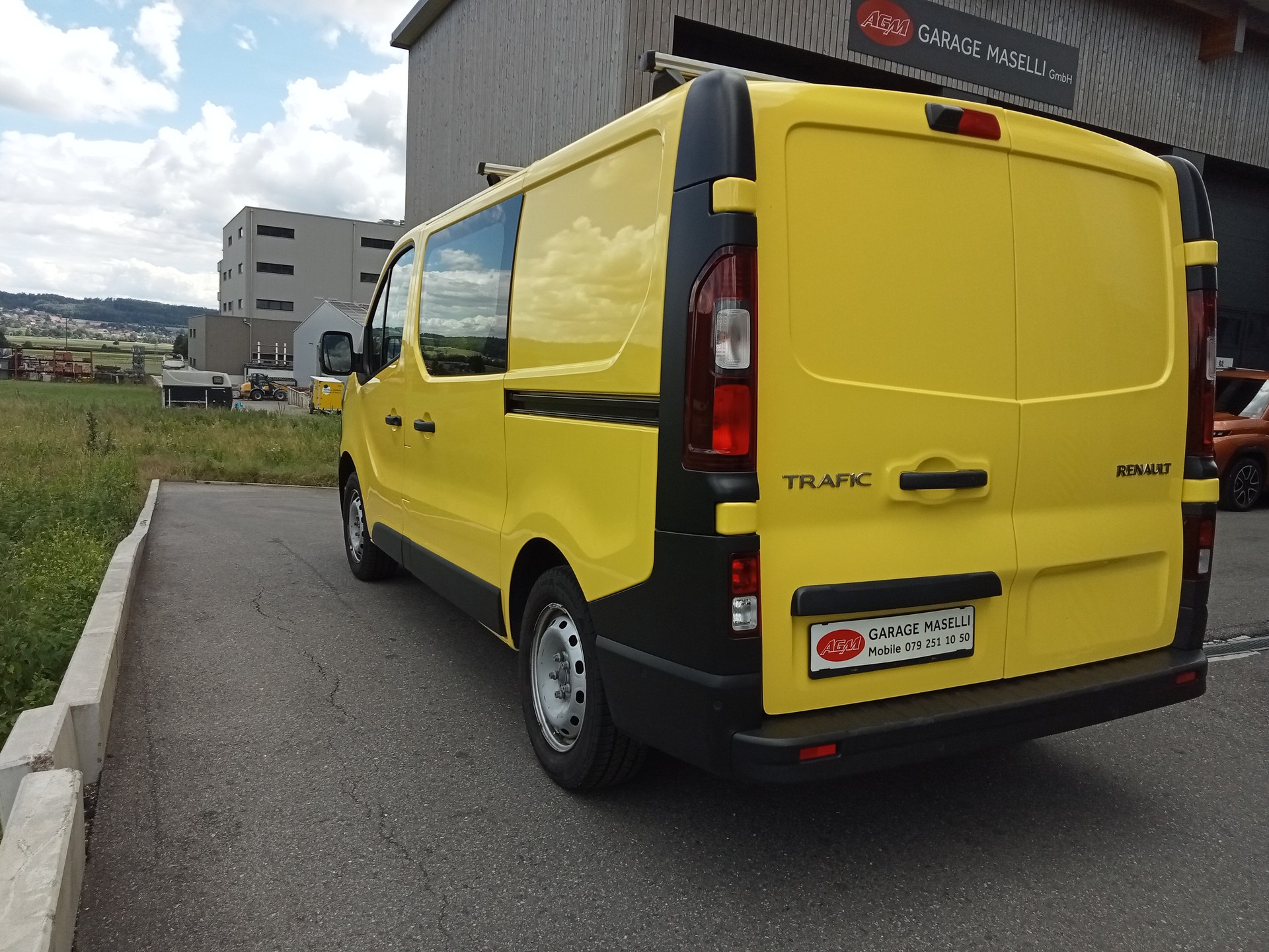 RENAULT Trafic 2.0 Blue dCi110 Advance L1H1 EN-image-10