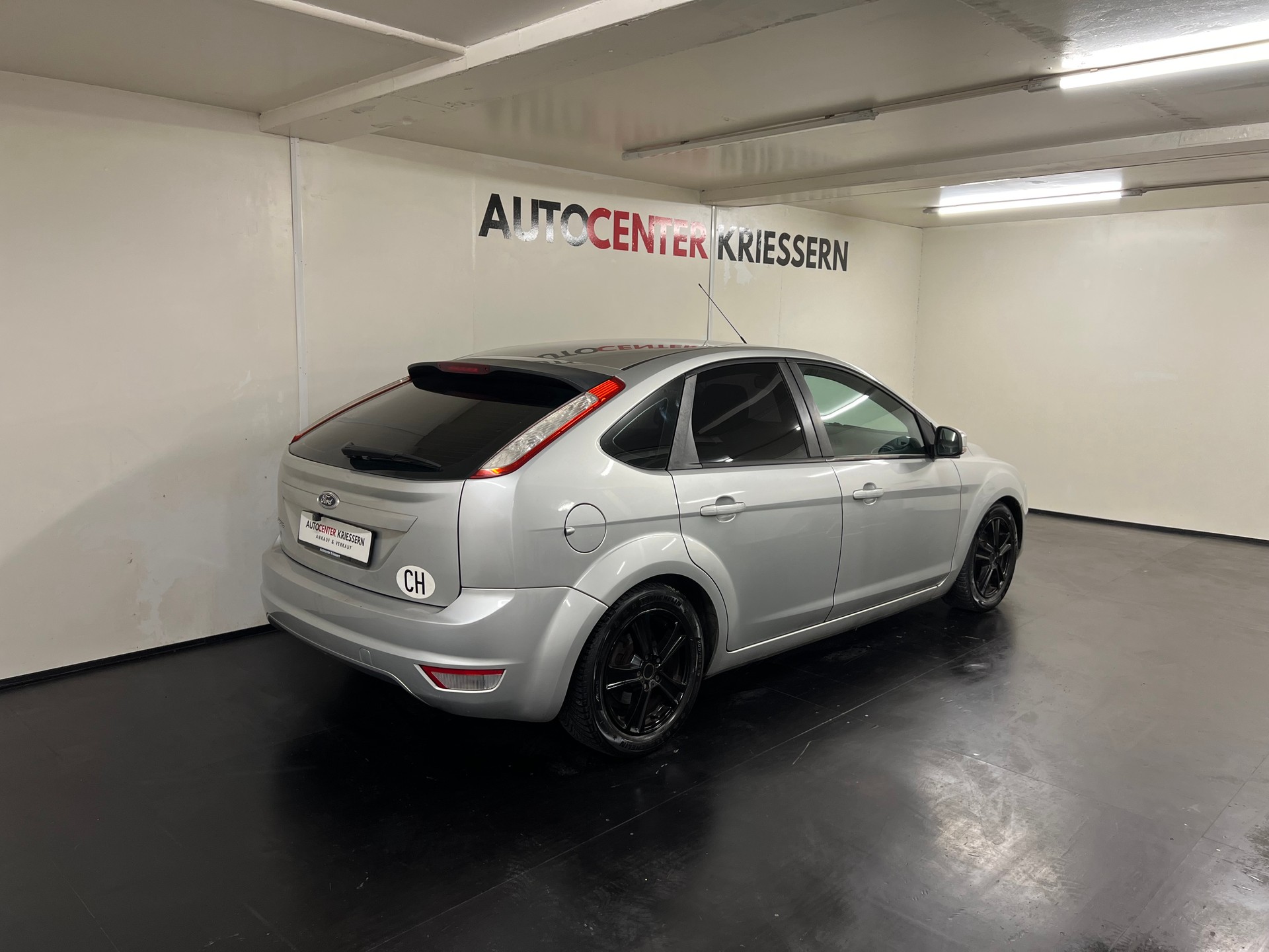 FORD Focus 1.6i VCT Carving-image-4