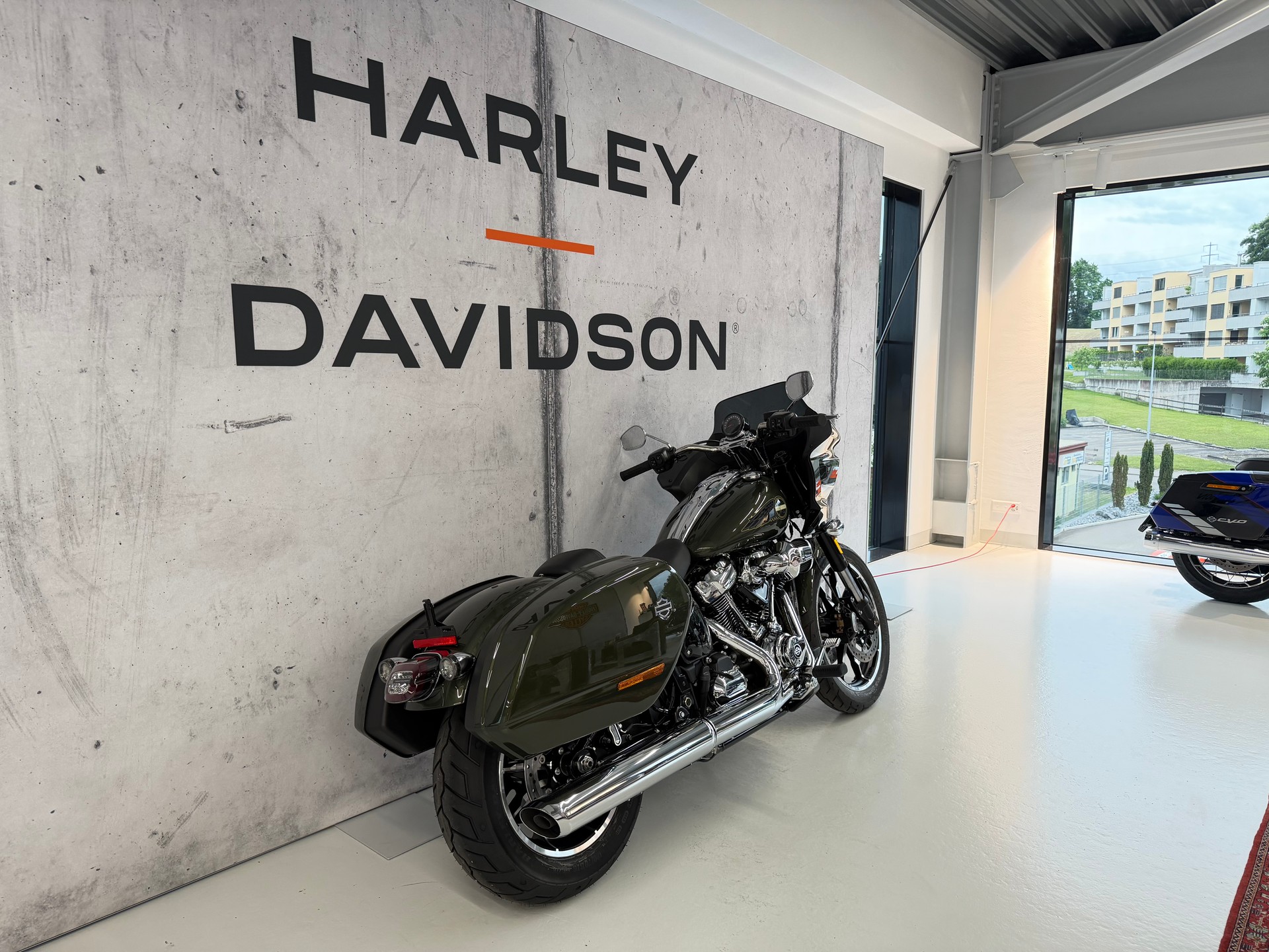 HARLEY-DAVIDSON FXLRST Low Rider ST 117-showroom-element-2