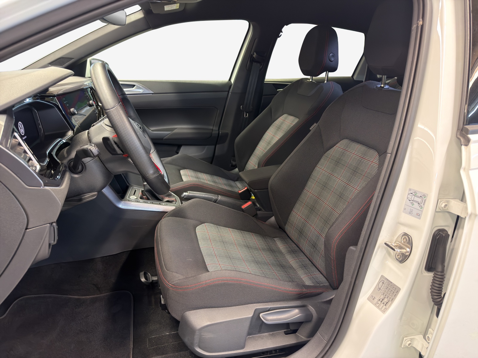 VW Polo 2.0 TSI GTI 75 Edition DSG-image-7