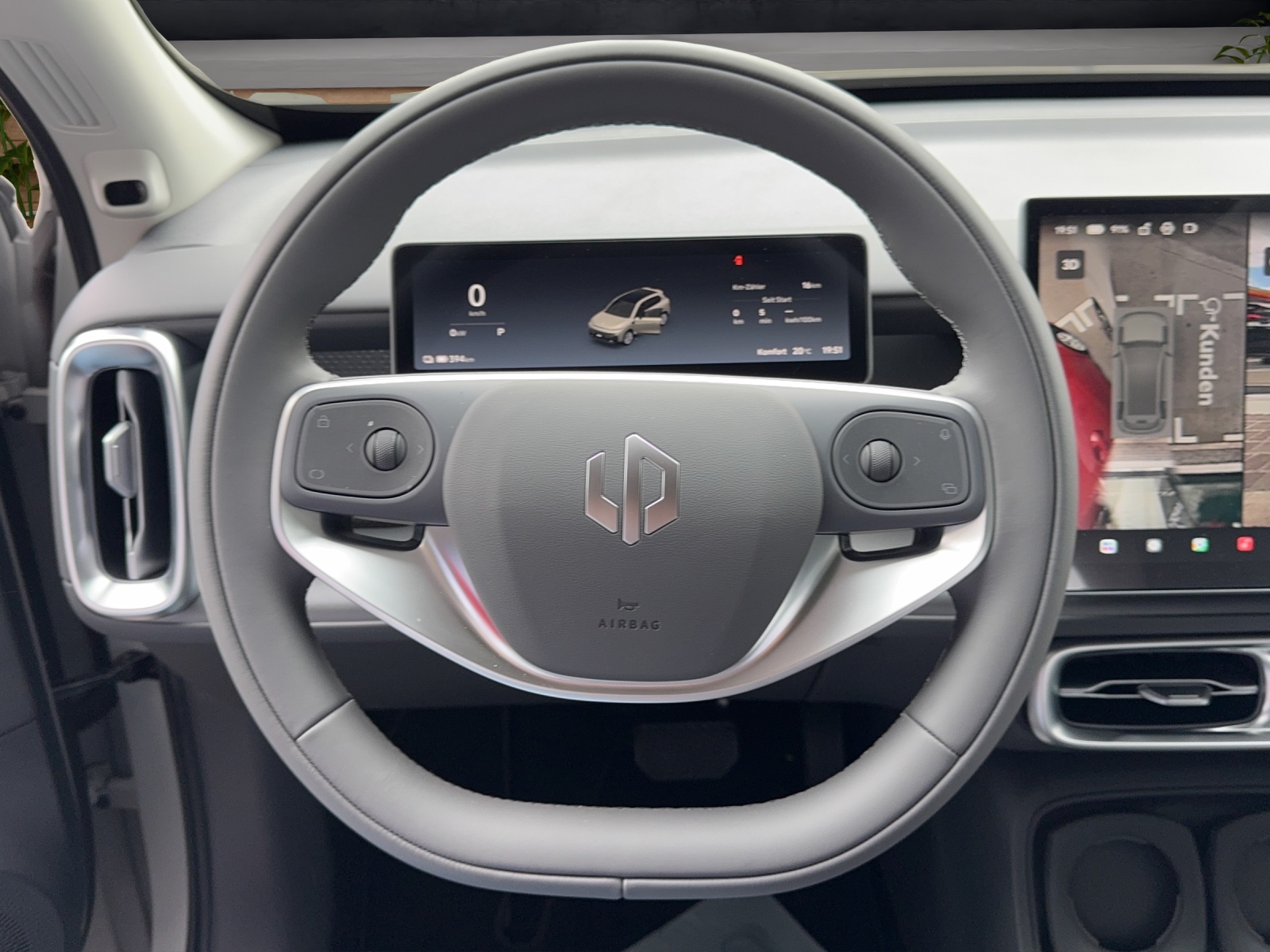 LEAPMOTOR B10 Design BEV-image-12
