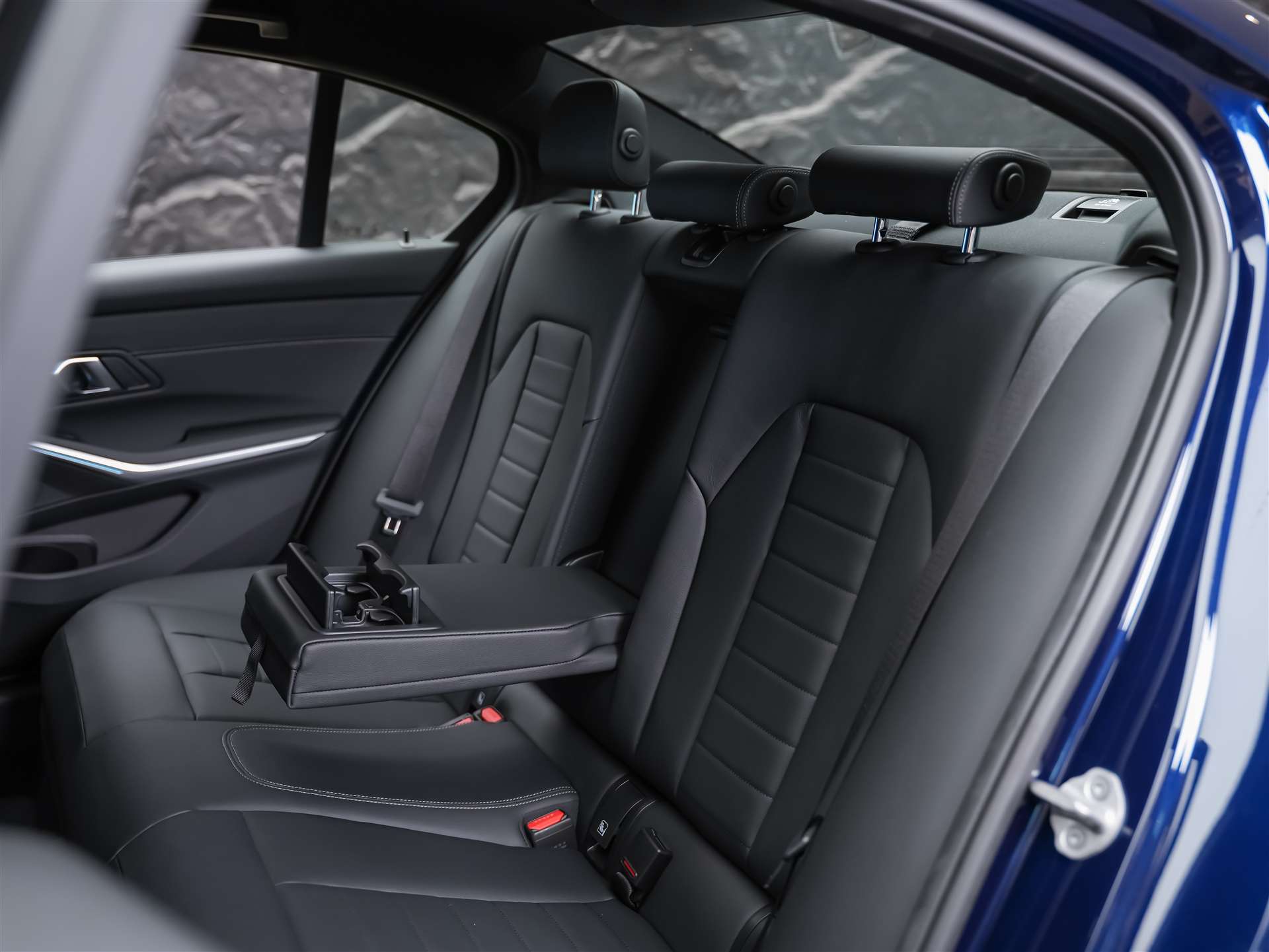 BMW 330i xDrive Steptronic M Sport *Leder*El. Sitze*Head-Up*360° Kamera*-image-11