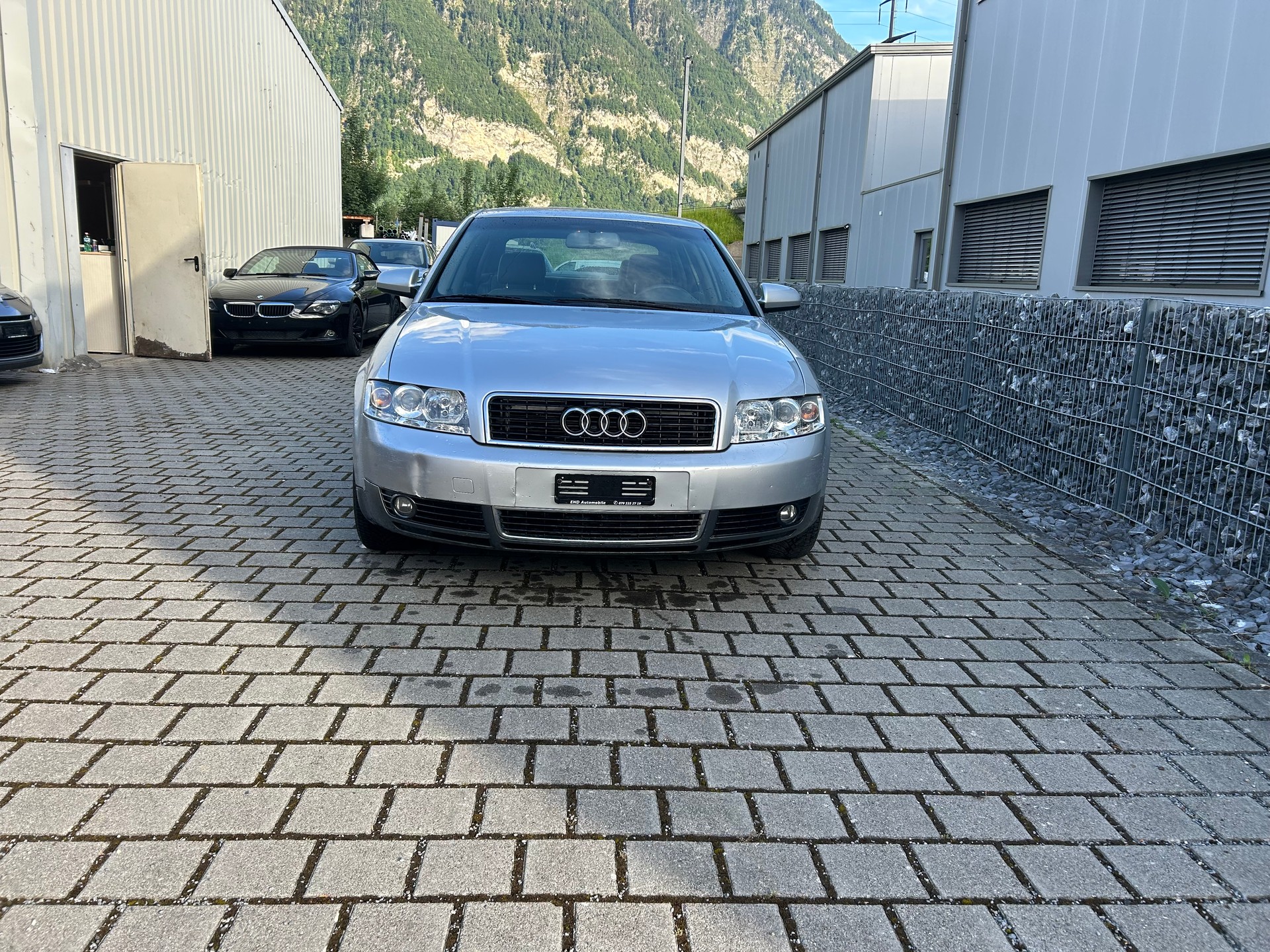 AUDI A4 2.4 V6-image-0