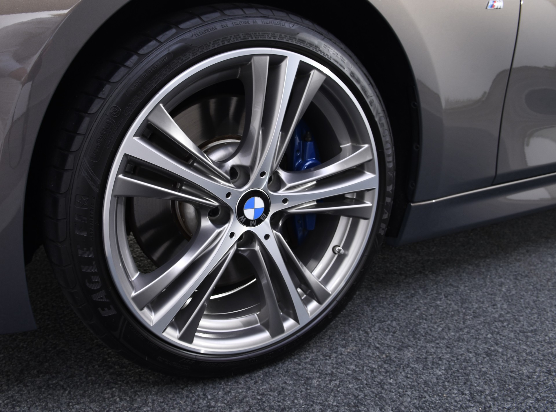 BMW 330d xDrive Touring M Sport Line Steptronic-image-23