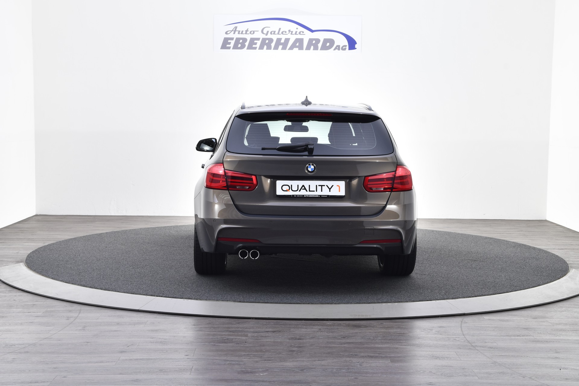 BMW 330d xDrive Touring M Sport Line Steptronic-showroom-element-3