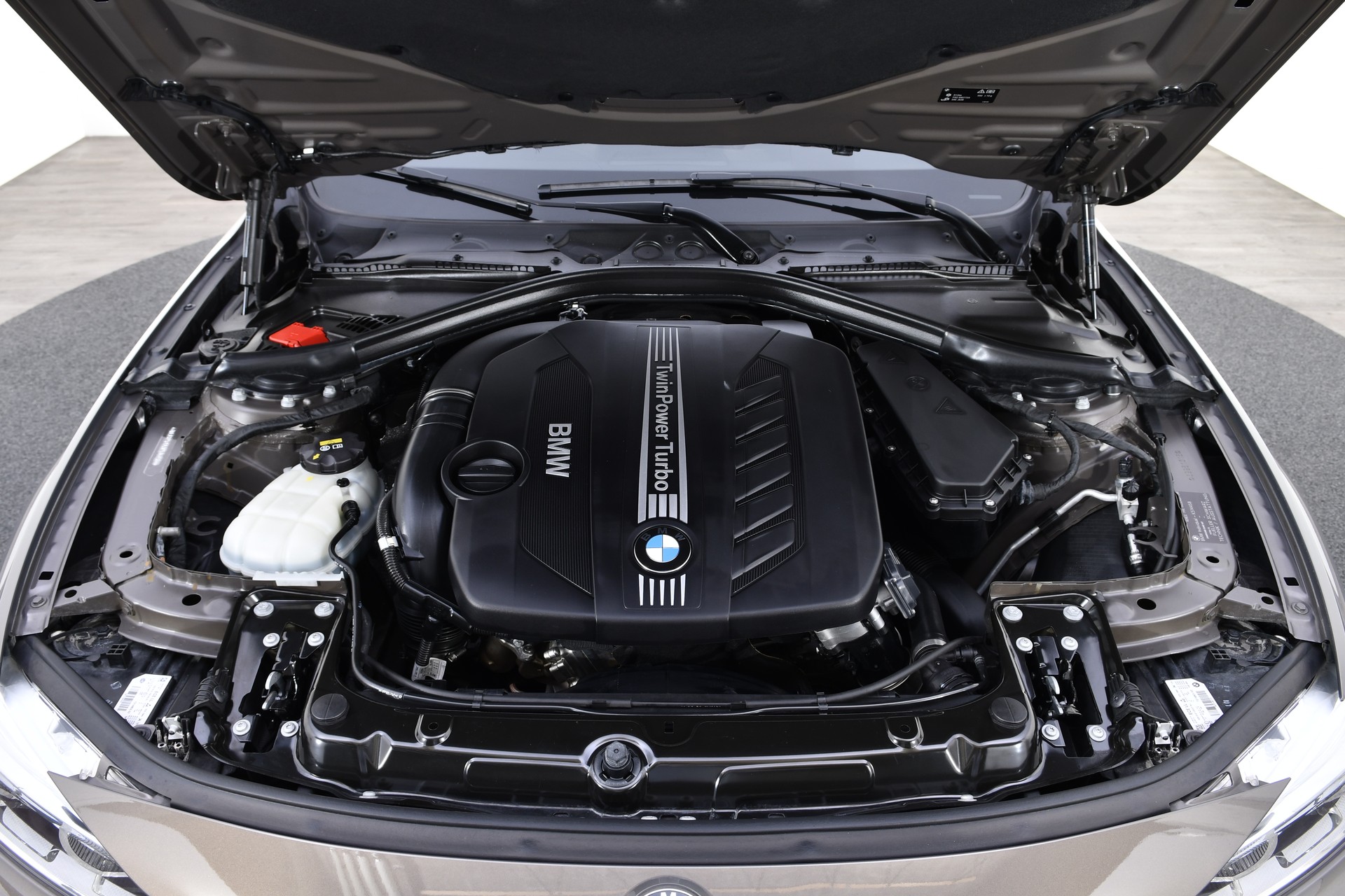 BMW 330d xDrive Touring M Sport Line Steptronic-image-24