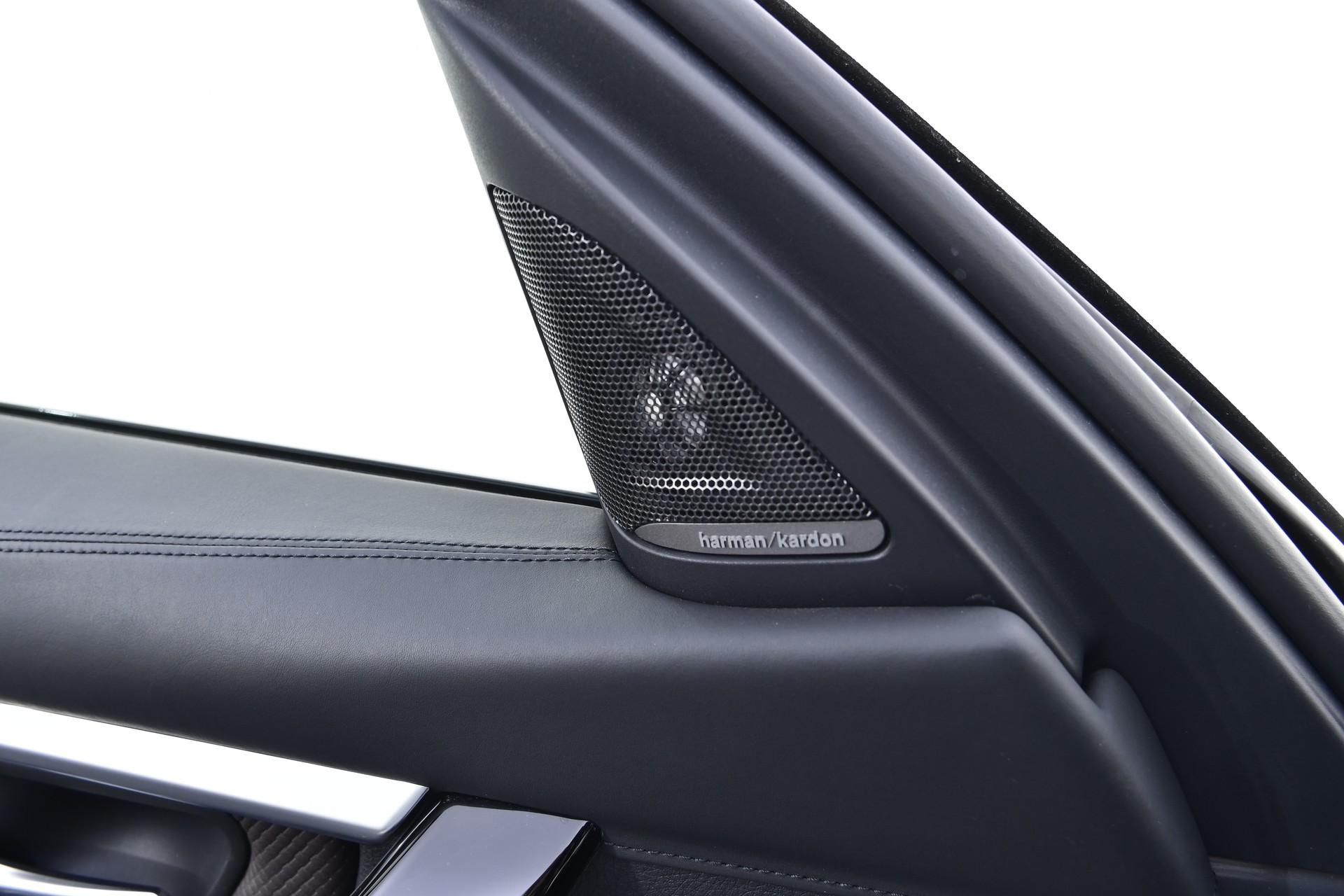 BMW 330d xDrive Touring M Sport Line Steptronic-image-13
