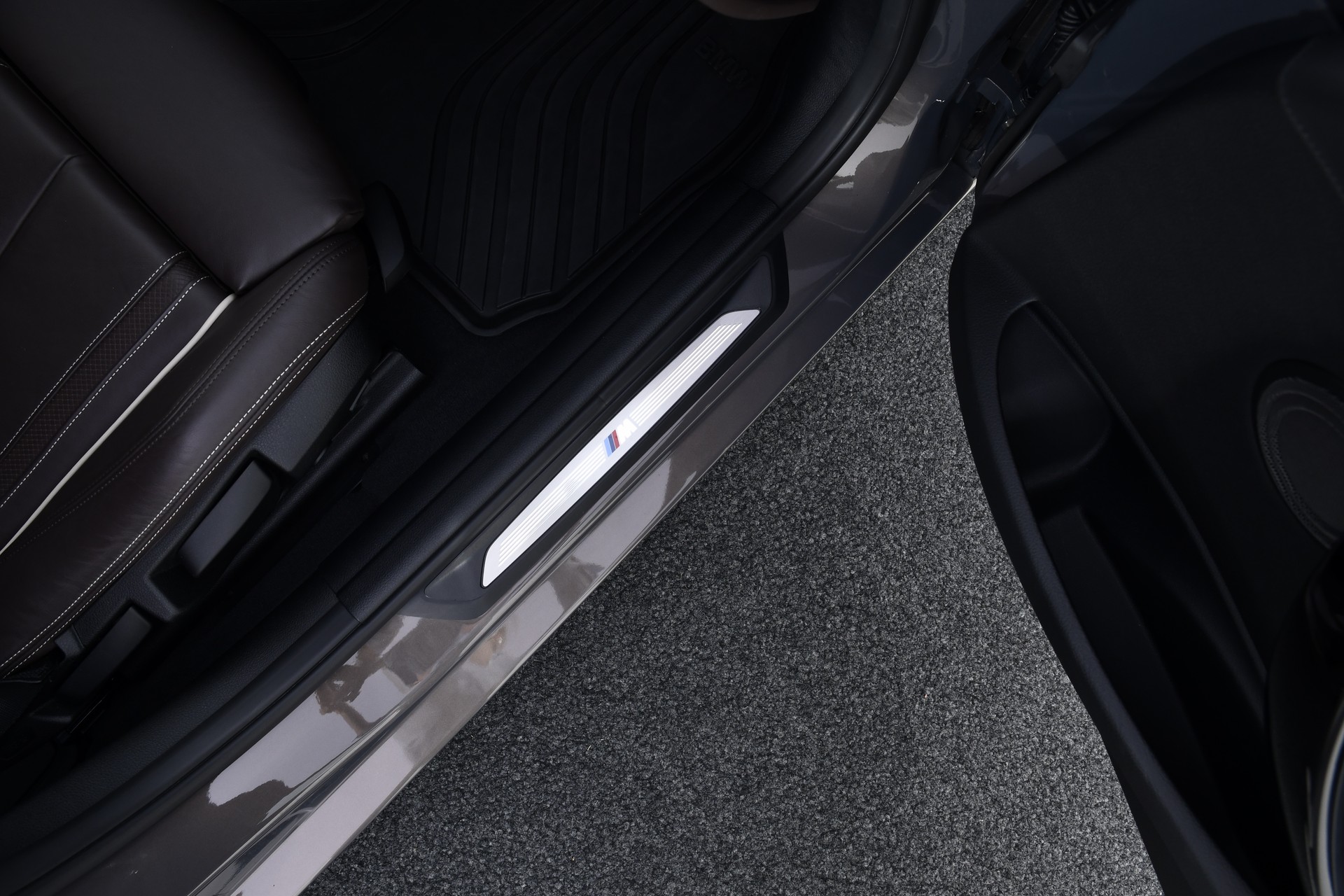 BMW 330d xDrive Touring M Sport Line Steptronic-image-18