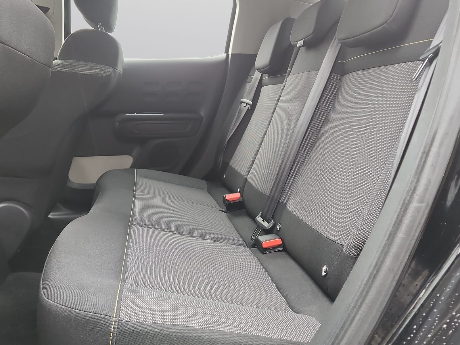 CITROEN C3 1.2i PureTech Feel-image-8