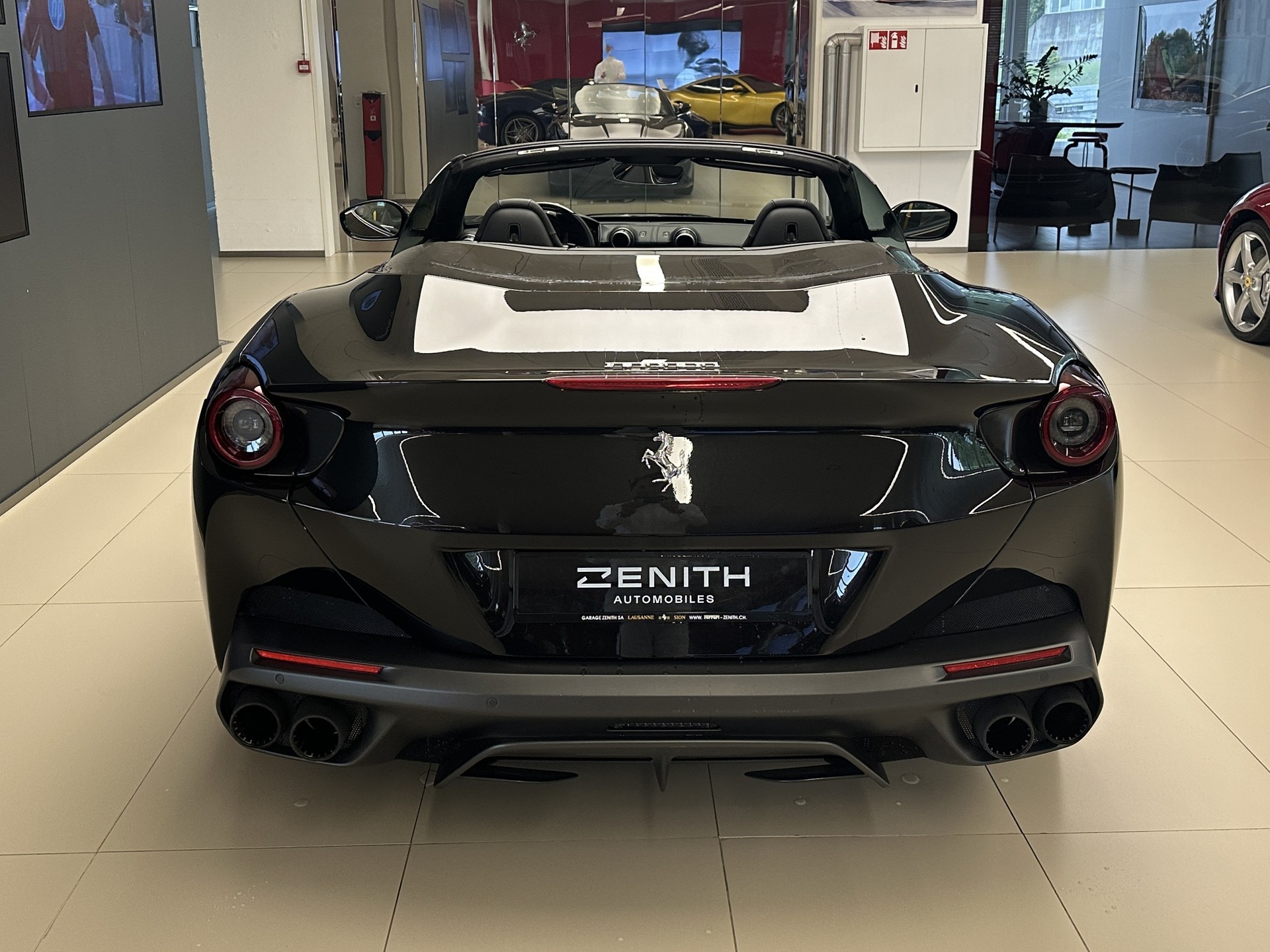 FERRARI Portofino 3.9 V8 T-image-4