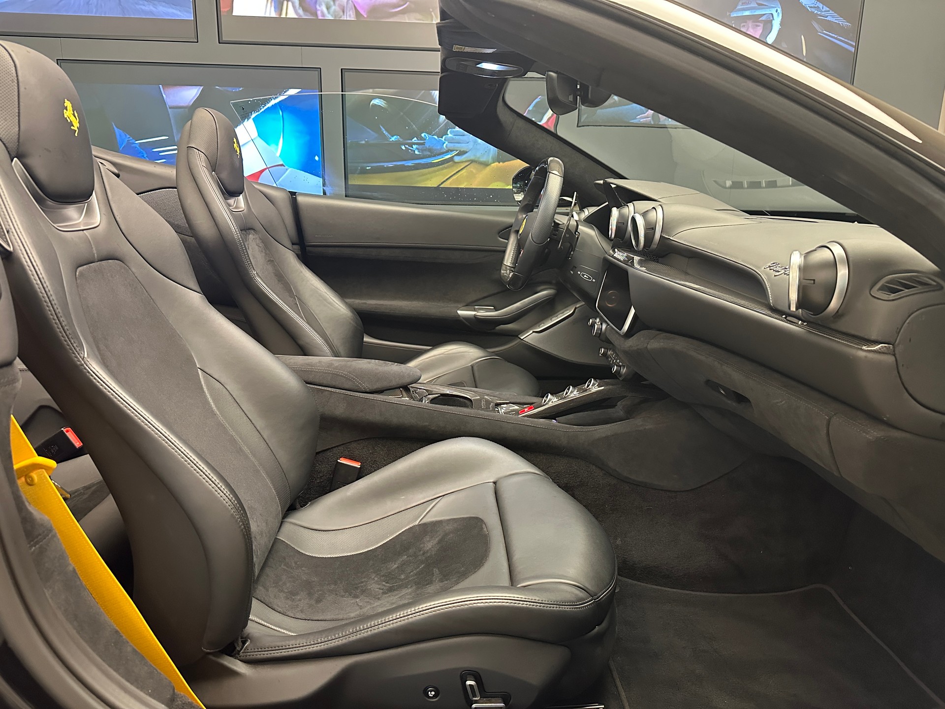 FERRARI Portofino 3.9 V8 T-image-8