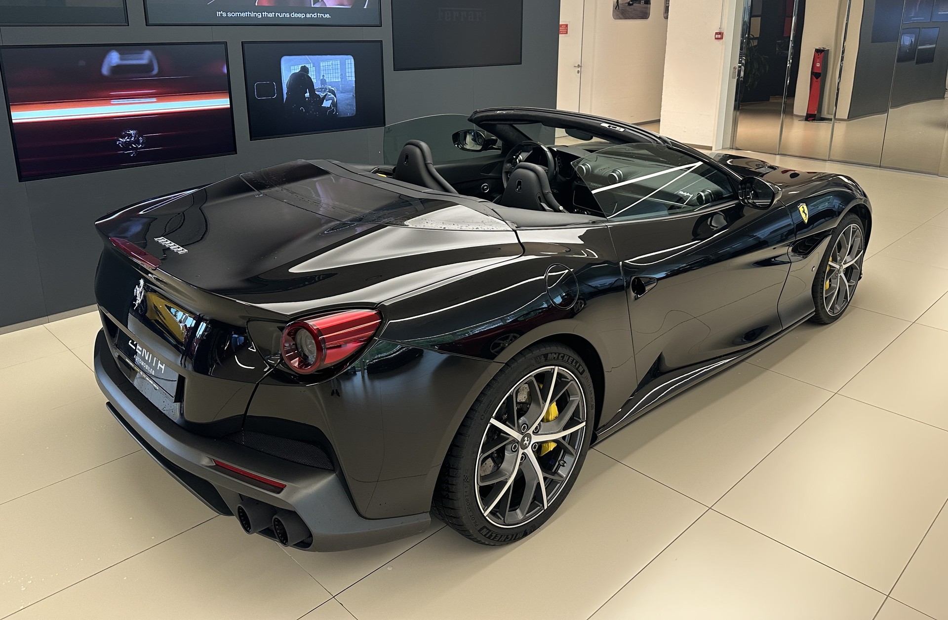 FERRARI Portofino 3.9 V8 T-image-5