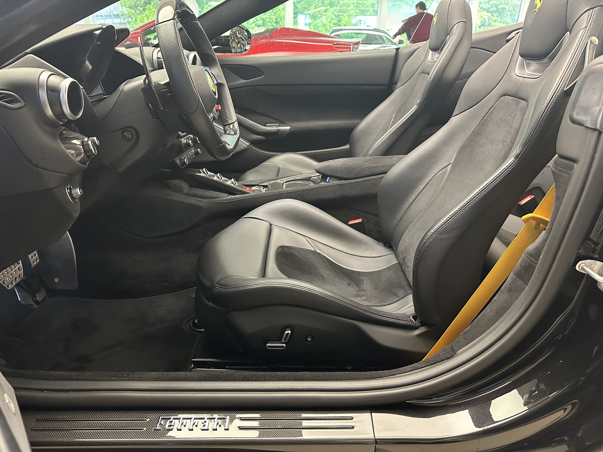 FERRARI Portofino 3.9 V8 T-image-11