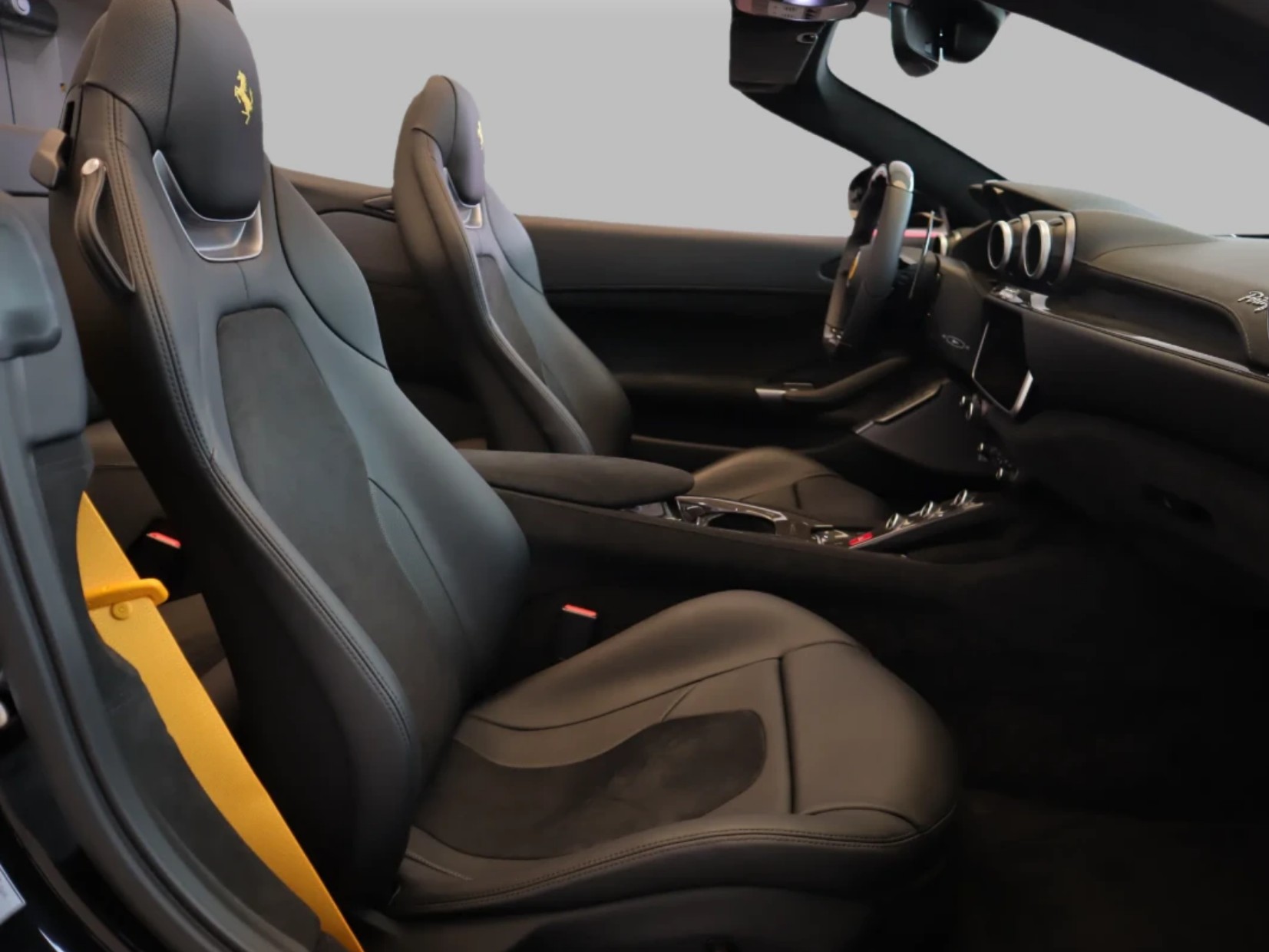 FERRARI Portofino 3.9 V8 T-image-10