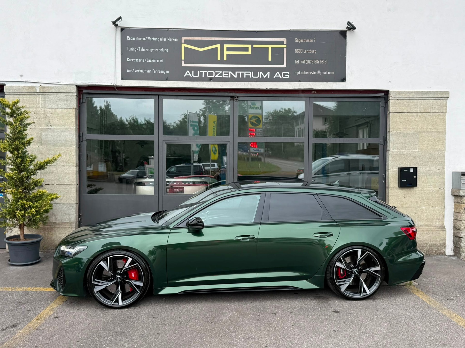 AUDI RS6 Avant 4.0 TFSI V8 quattro-image-1