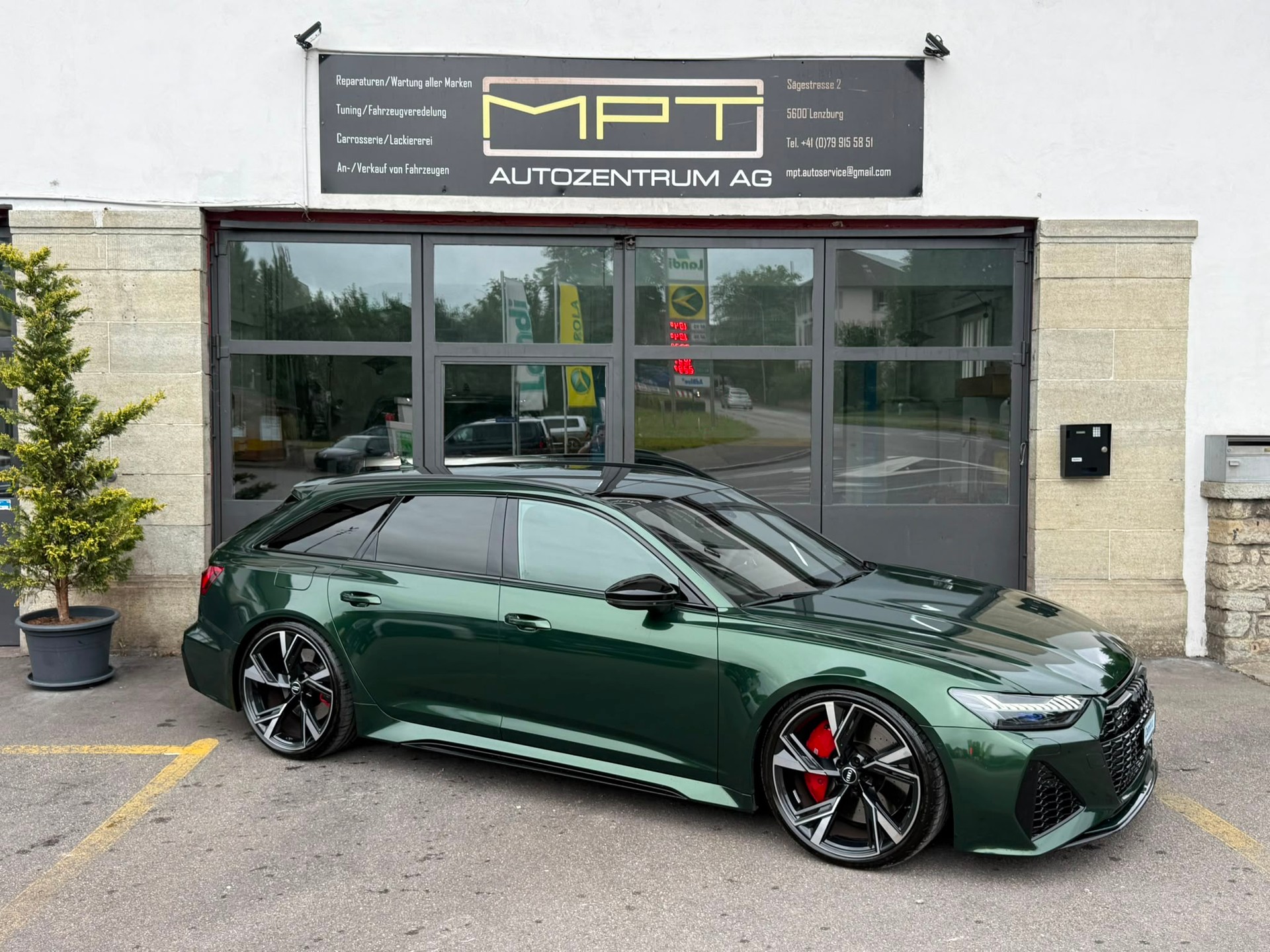 AUDI RS6 Avant 4.0 TFSI V8 quattro-image-6
