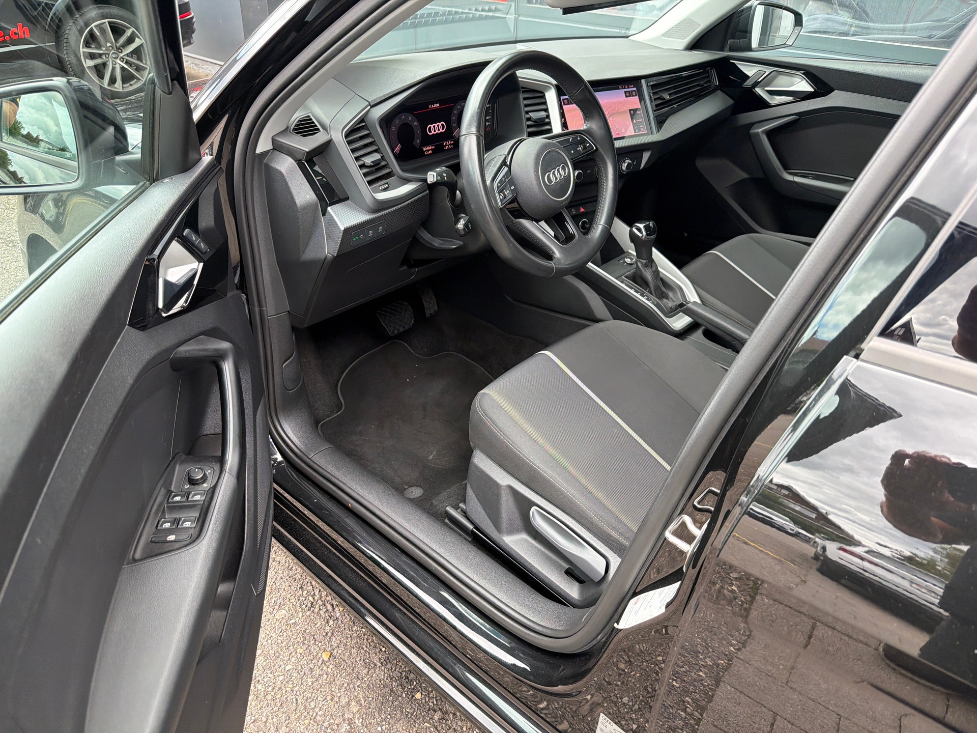 AUDI A1 Sportback 30 TFSI S-tronic-image-7