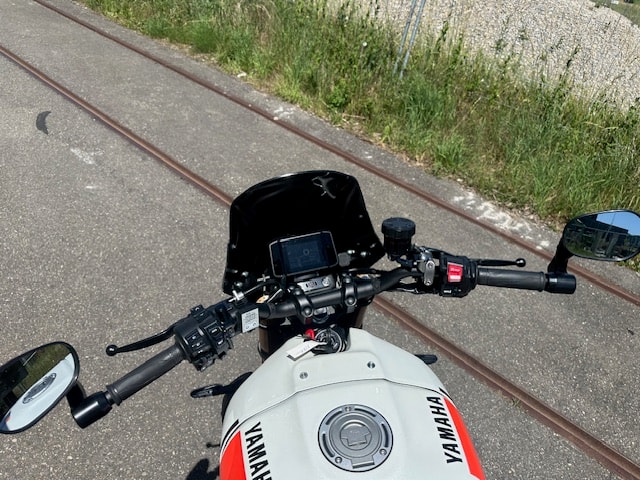 YAMAHA XSR 900-image-5