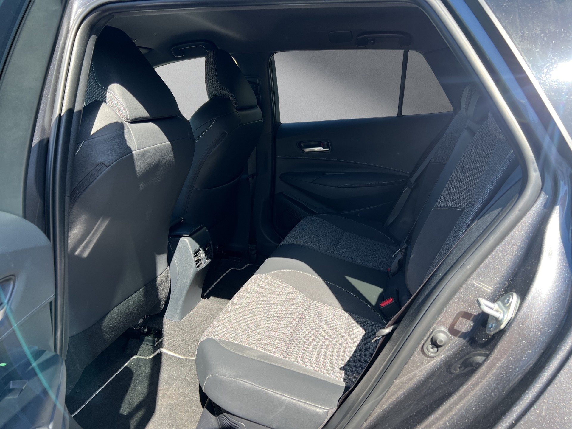 TOYOTA Corolla Touring Sports 2.0 HSD Trend-image-9