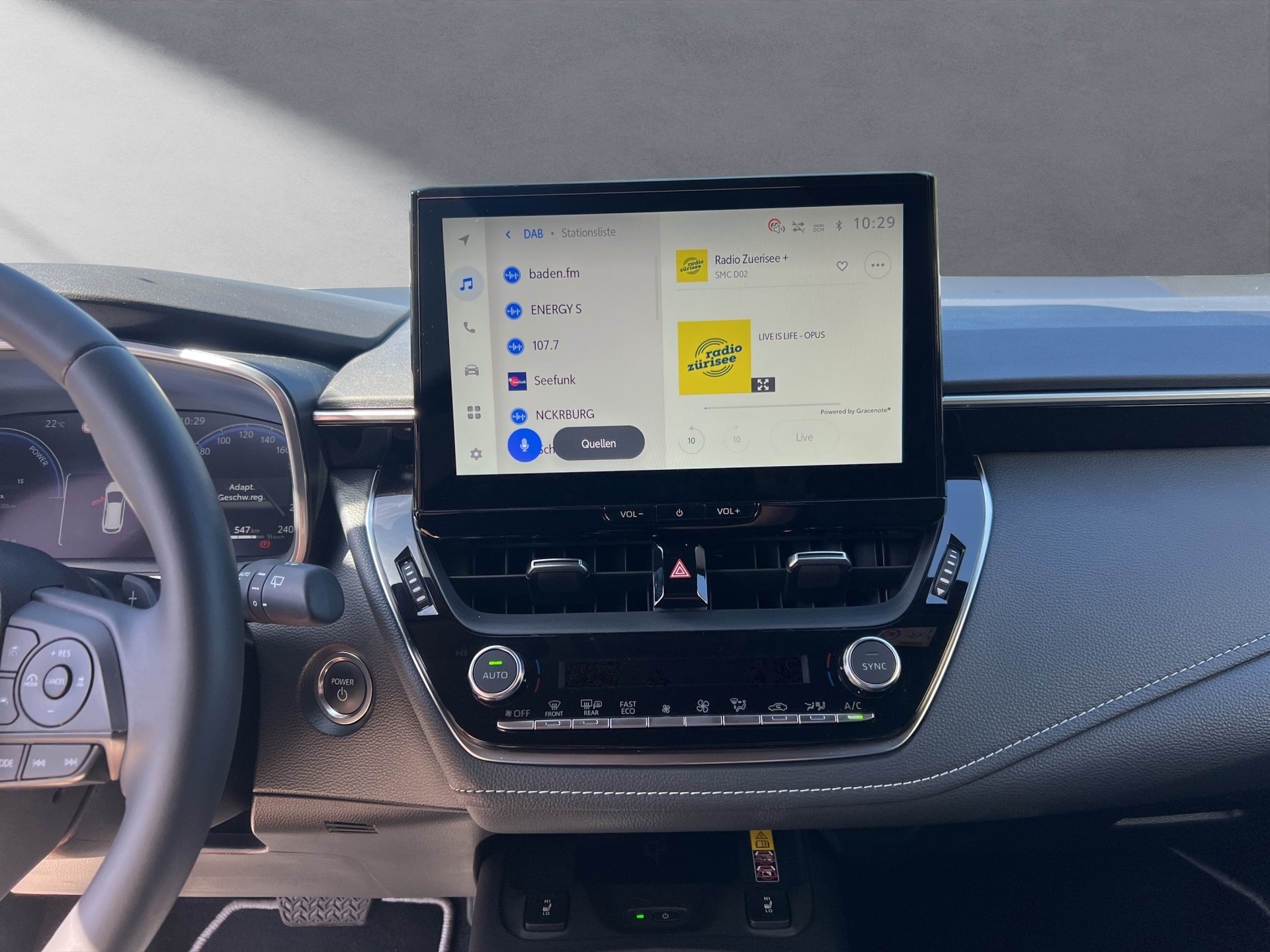 TOYOTA Corolla Touring Sports 2.0 HSD Trend-image-5