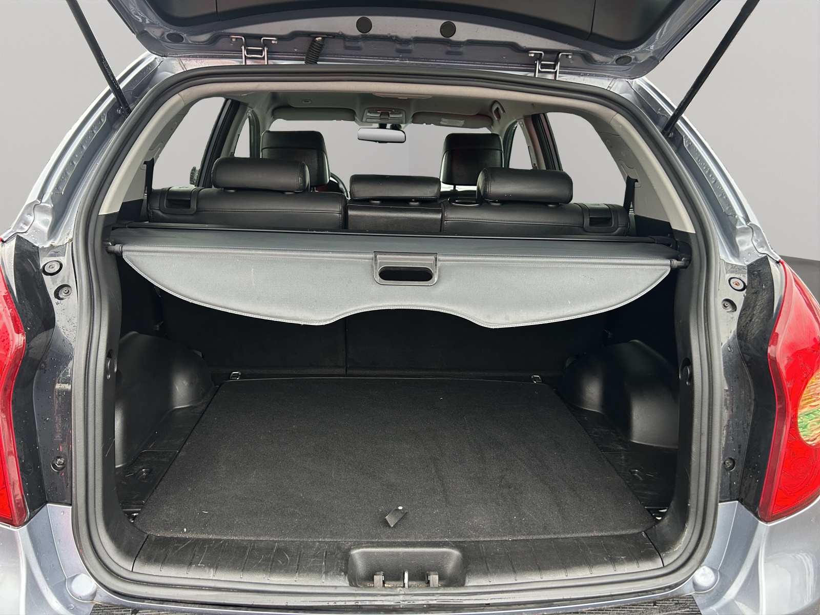 KGM-SsangYong Korando 2.0 e-XDI Quartz 4WD Automatic-image-18