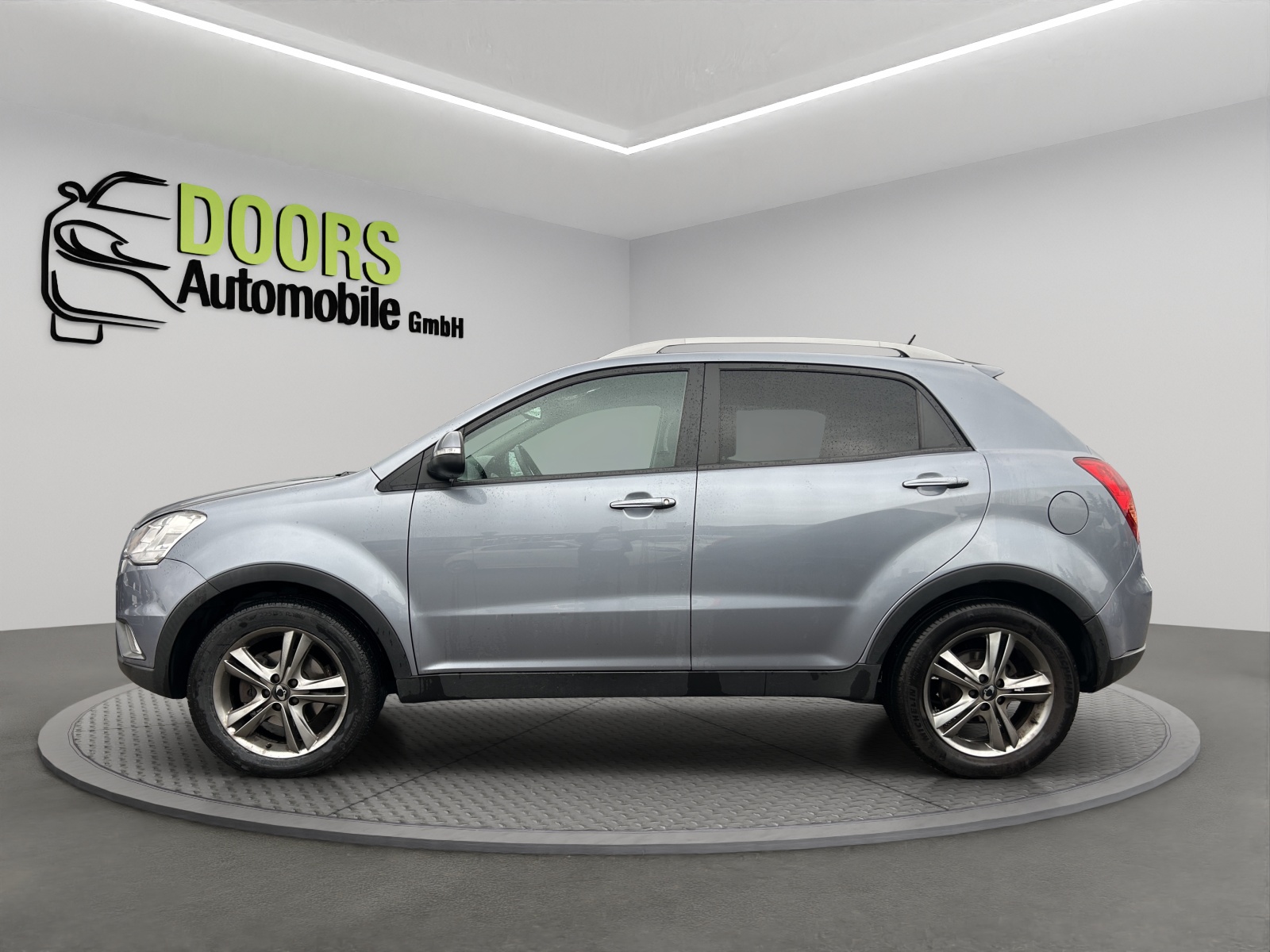 KGM-SsangYong Korando 2.0 e-XDI Quartz 4WD Automatic-image-6