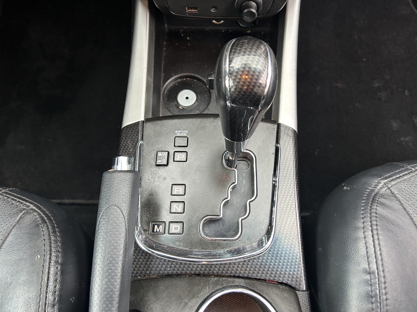KGM-SsangYong Korando 2.0 e-XDI Quartz 4WD Automatic-image-12