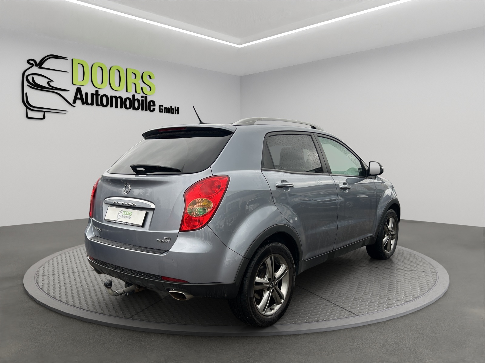 KGM-SsangYong Korando 2.0 e-XDI Quartz 4WD Automatic-image-3