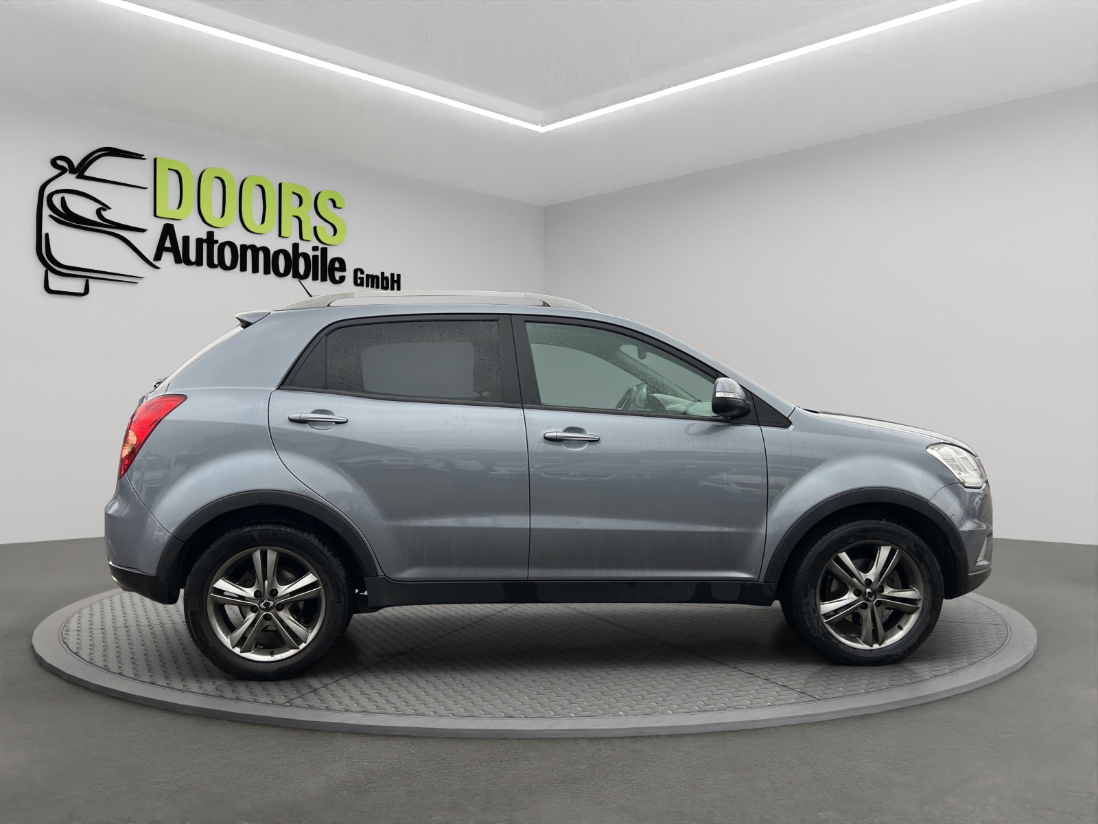 KGM-SsangYong Korando 2.0 e-XDI Quartz 4WD Automatic-image-7