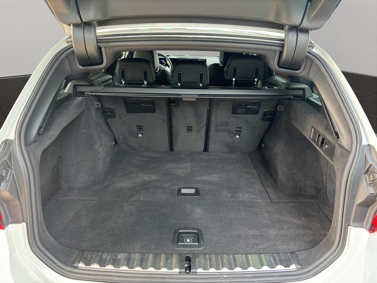 BMW 320d xDrive SAG Touring-image-24