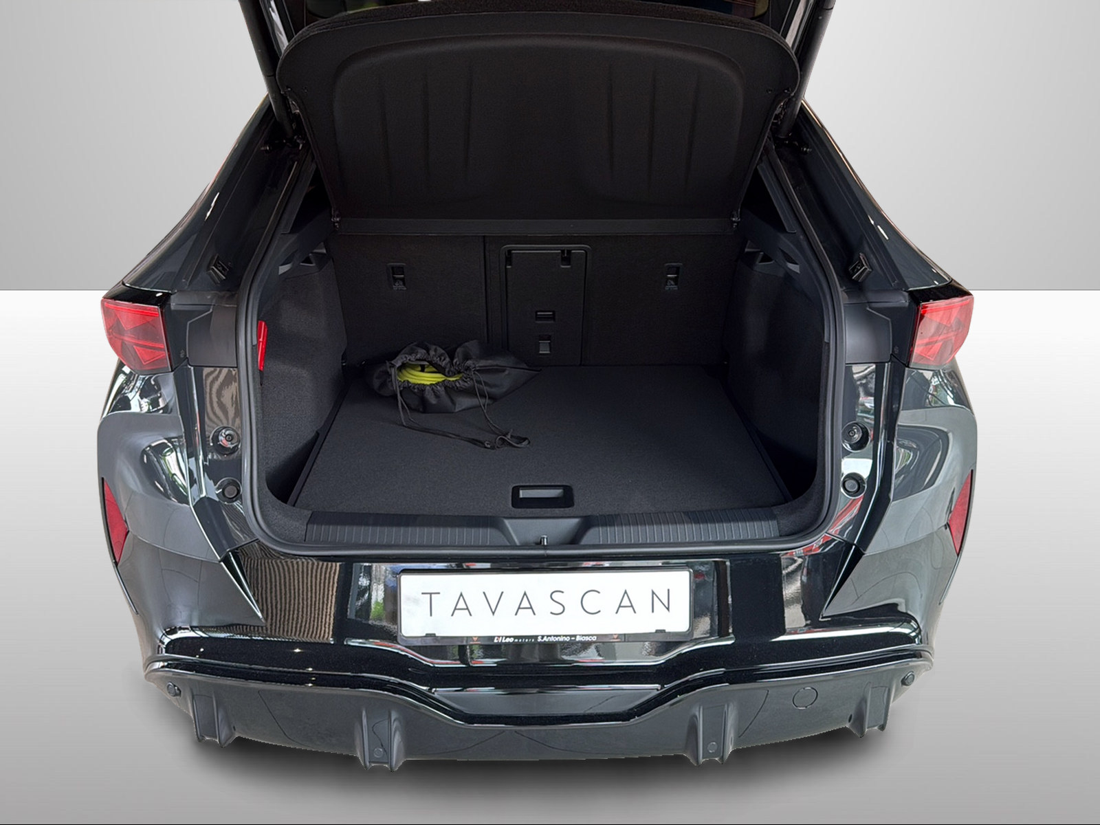 CUPRA Tavascan Type 9 77 kWh VZ Adrenaline-image-13
