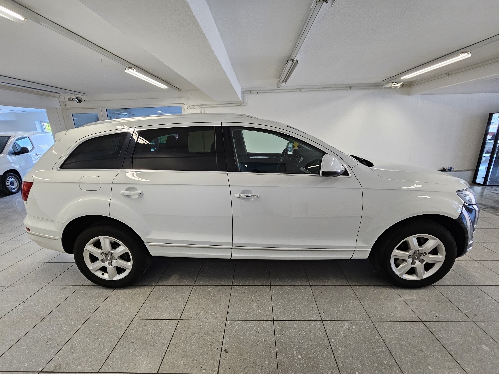 AUDI Q7-image-3