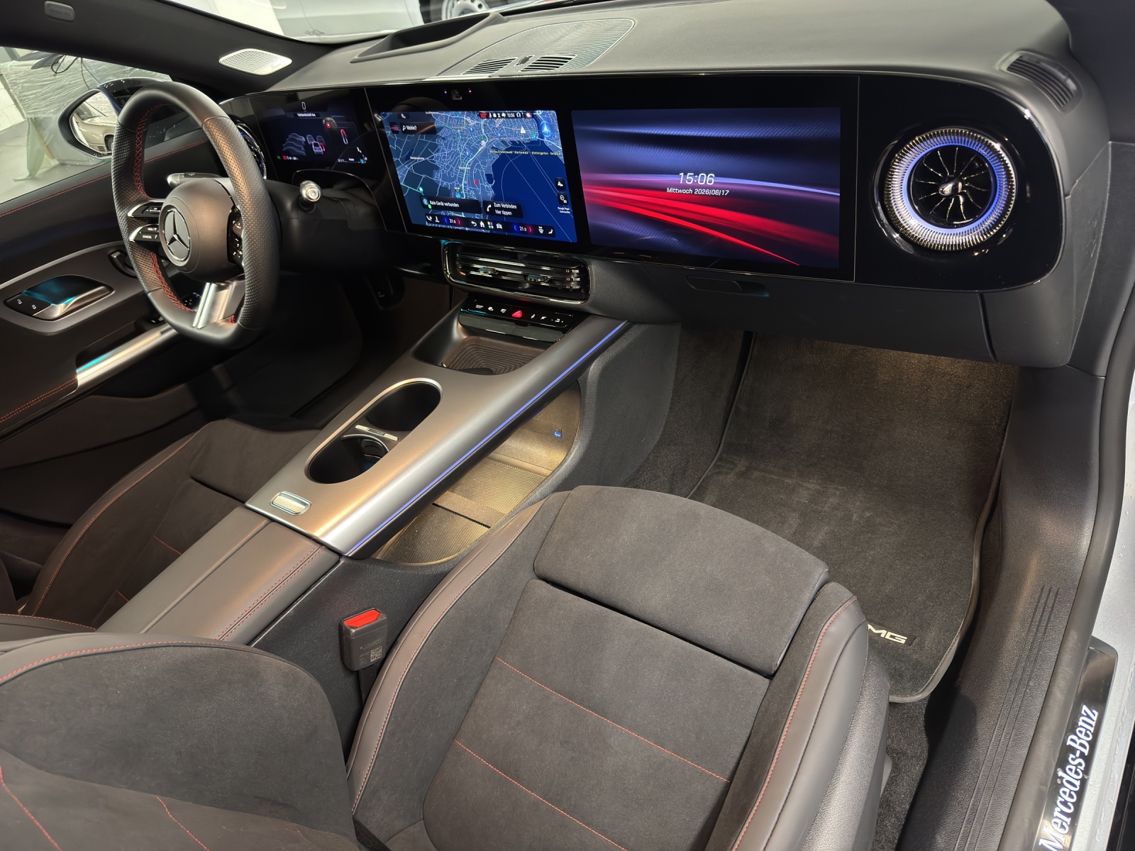 MERCEDES-BENZ CLA 350 AMG Line 4Matic EQ-image-11