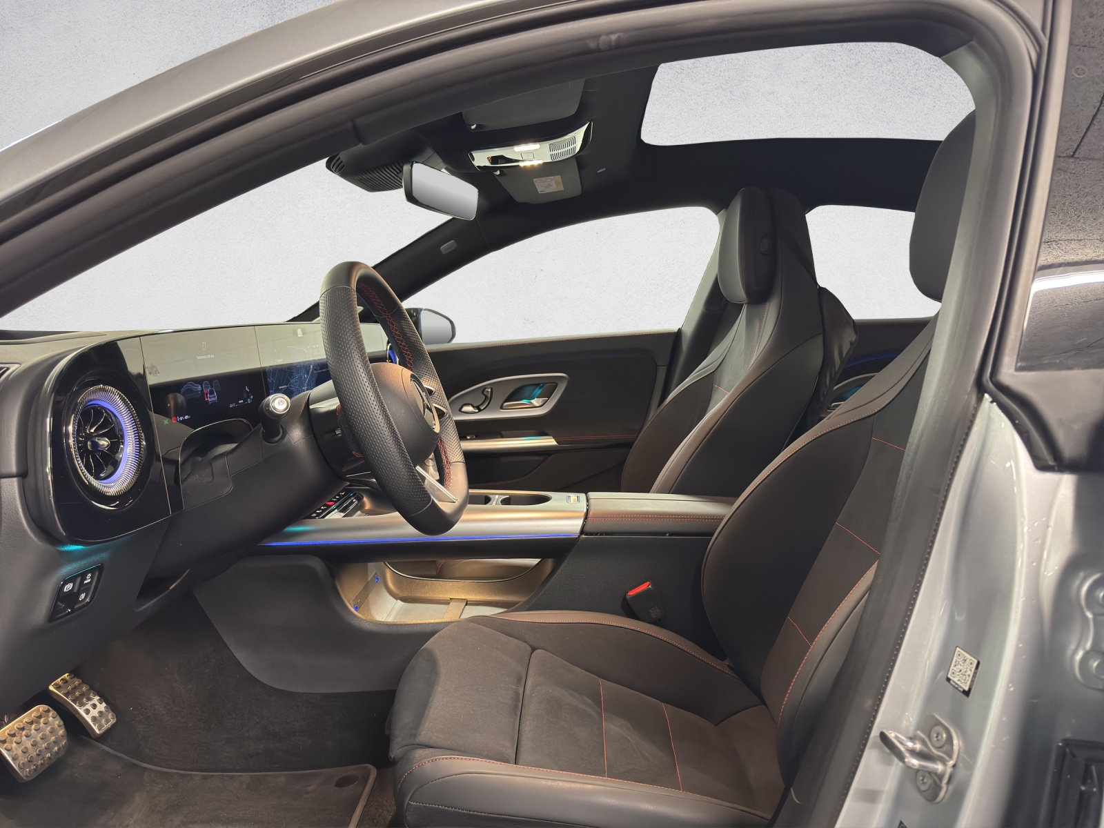 MERCEDES-BENZ CLA 350 AMG Line 4Matic EQ-image-10