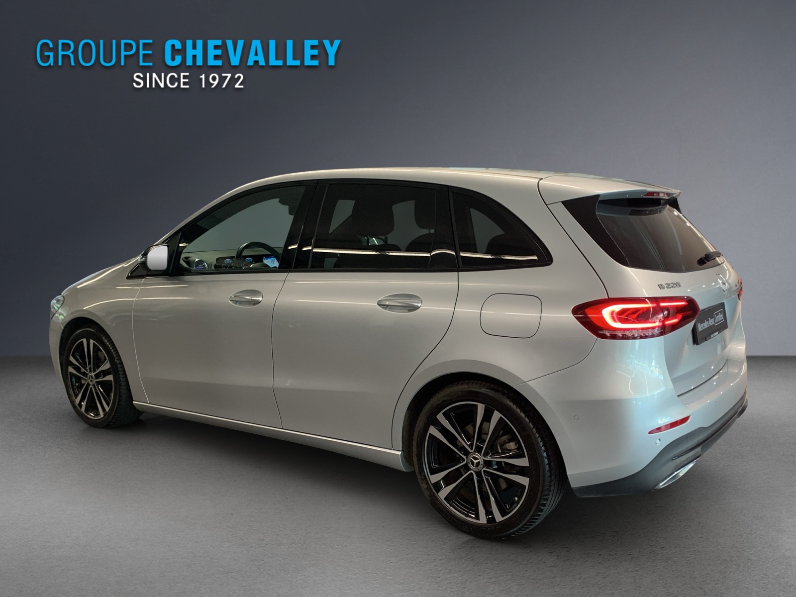 MERCEDES-BENZ B 220 4Matic Style-showroom-element-2