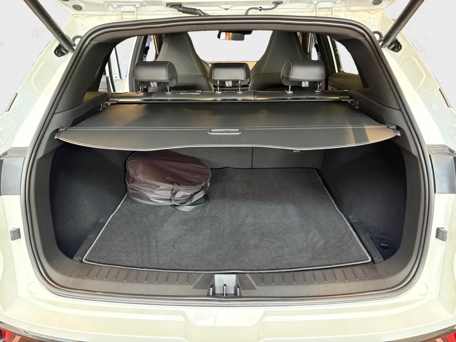 JAC JS6 1.5 PHEV-image-11